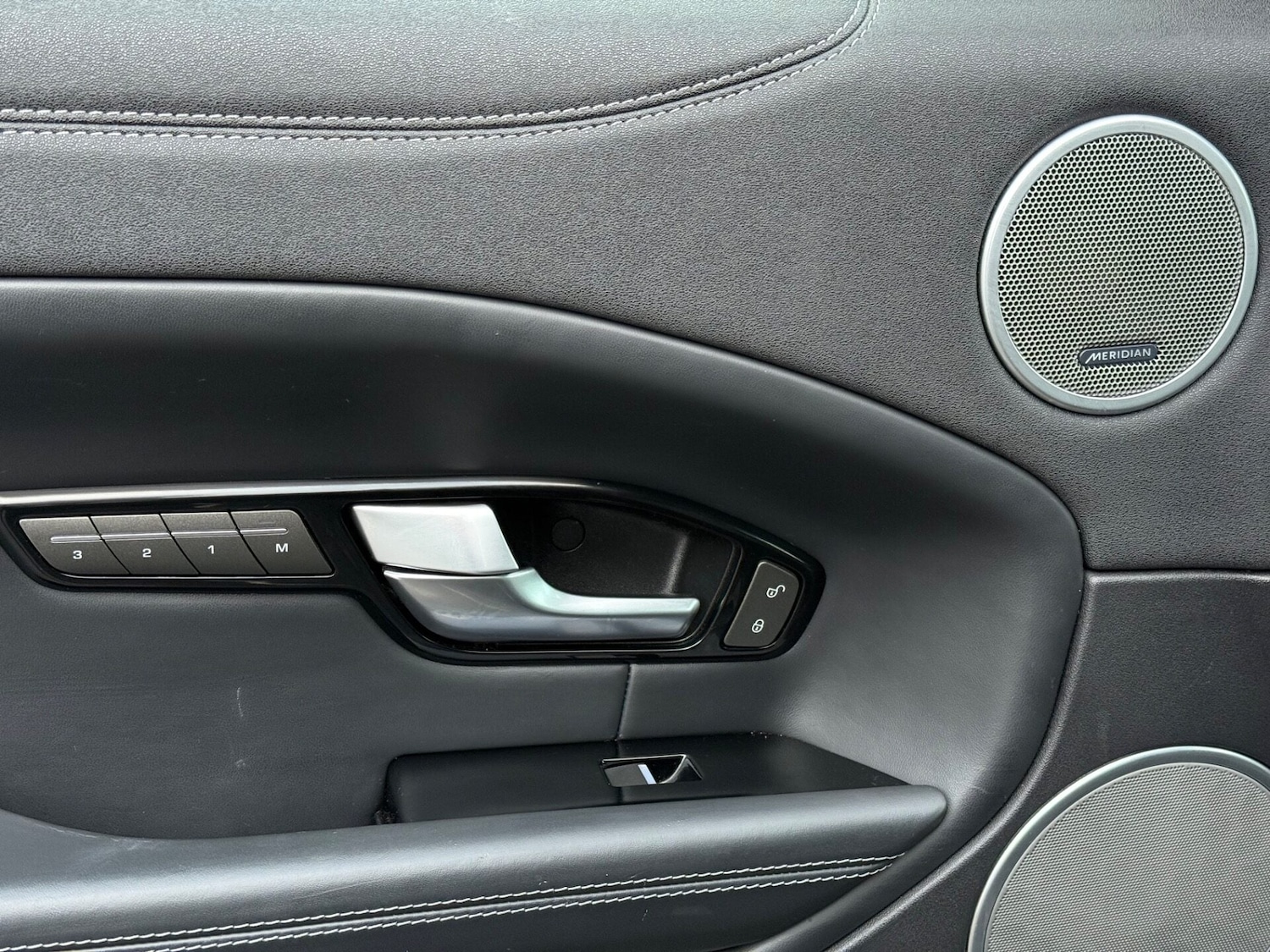 Used Land Rover Range Rover Evoque 2017 for sale - 76844880: Photo 24