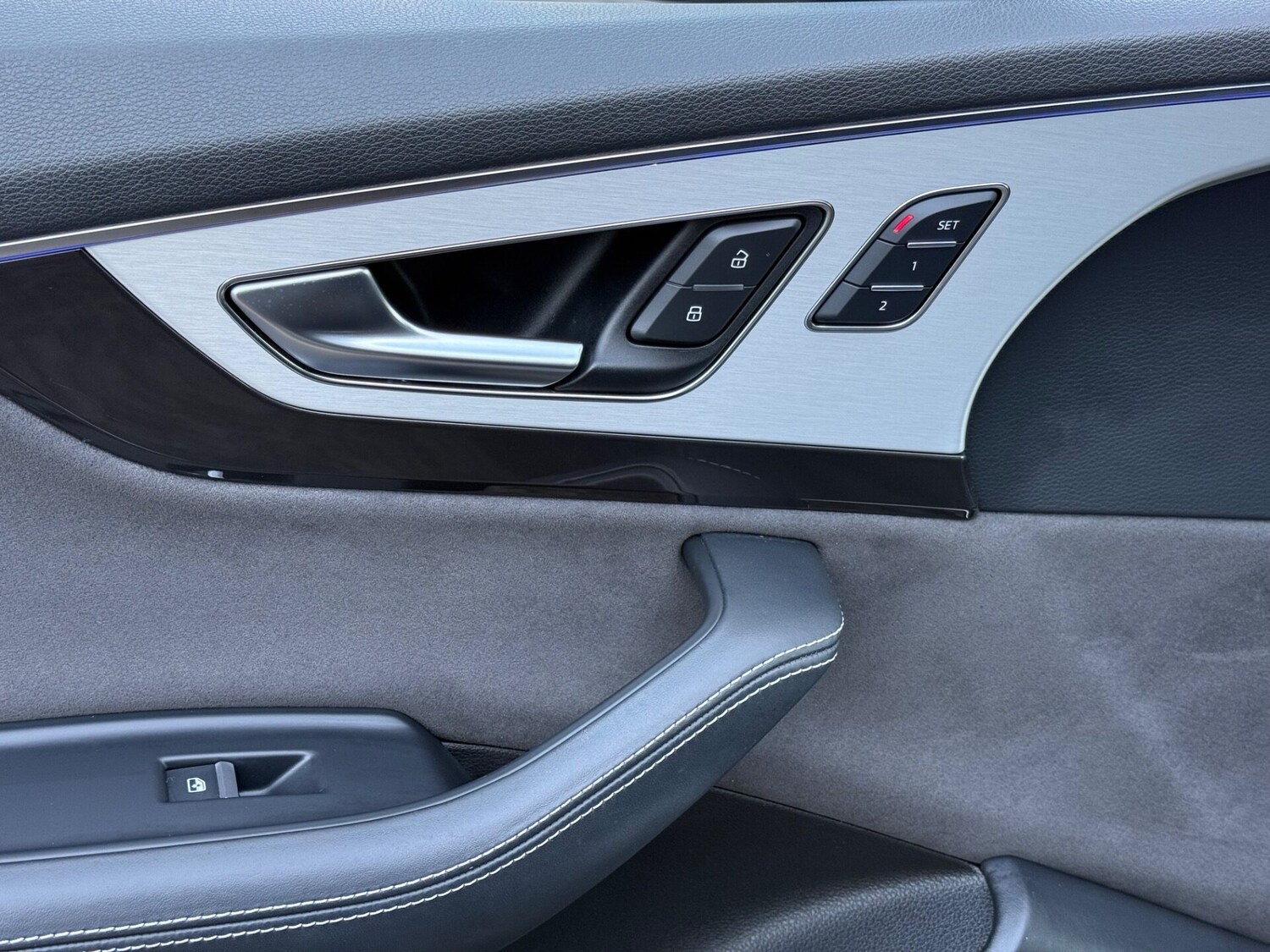 Used Audi Q7 2015 for sale - 76558408: Photo 31