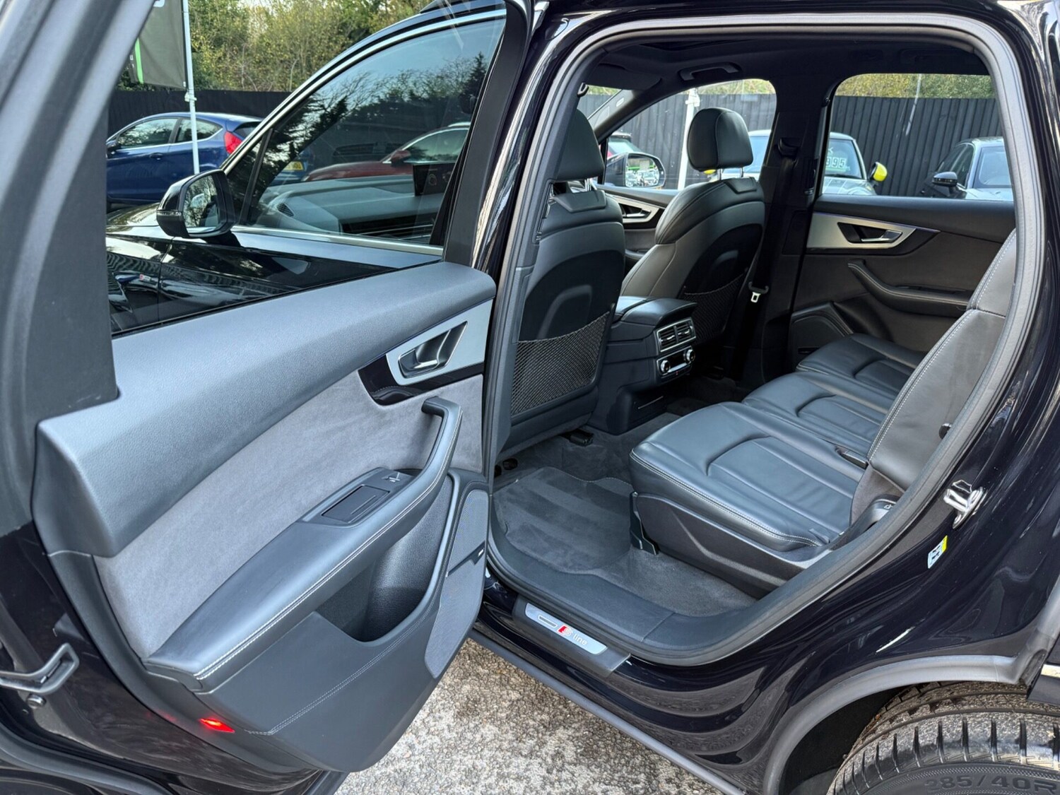 Used Audi Q7 2015 for sale - 76558408: Photo 33