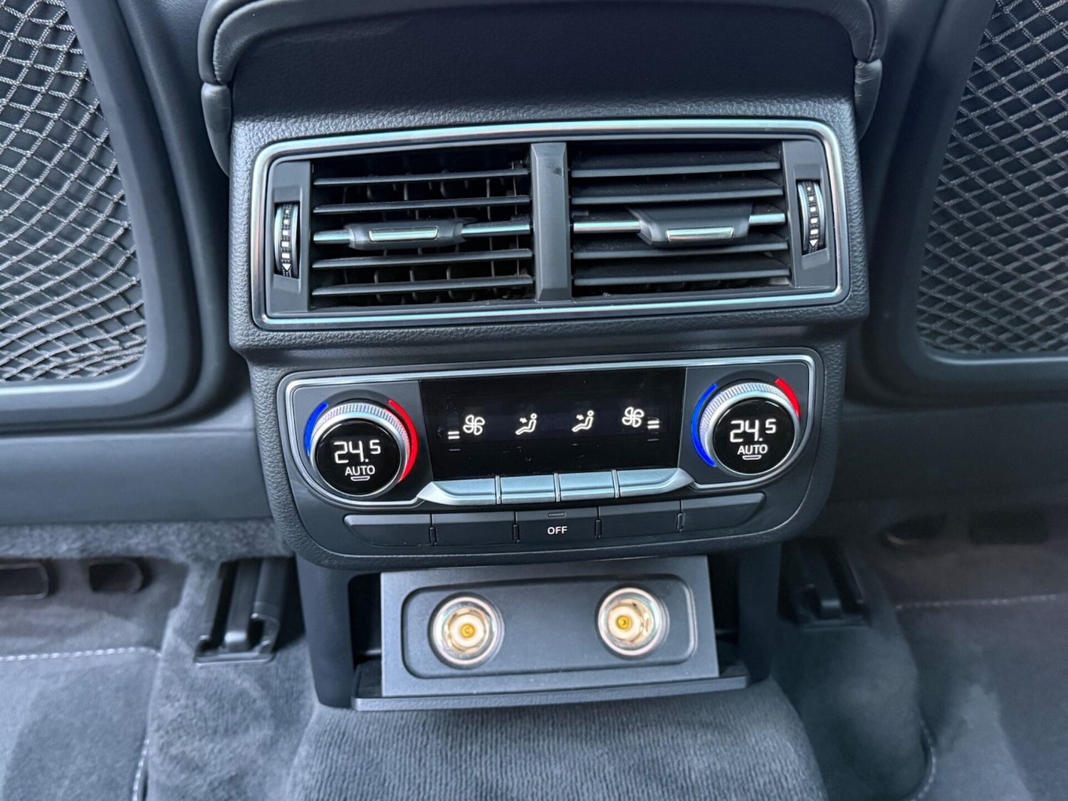 Used Audi Q7 2015 for sale - 76558408: Photo 35