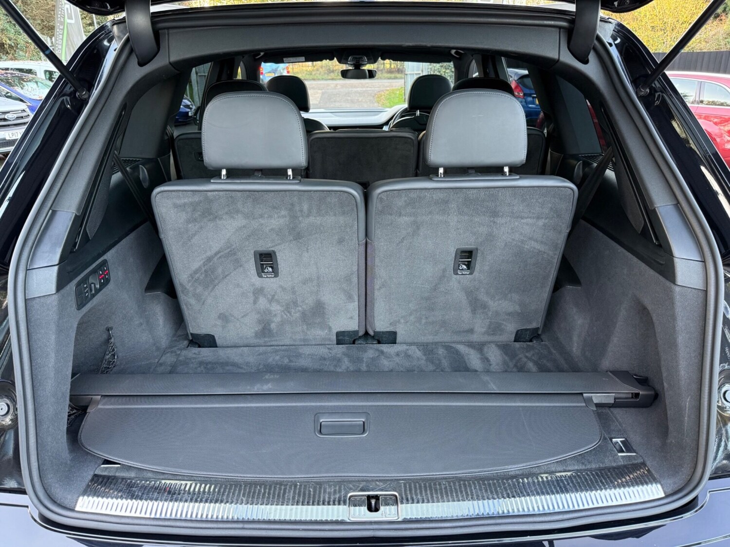 Used Audi Q7 2015 for sale - 76558408: Photo 68