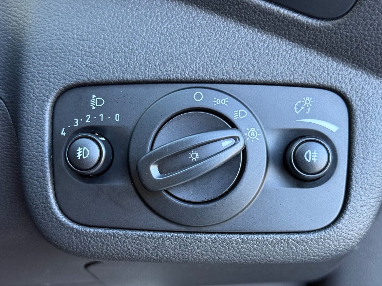 Used Ford Kuga 2018 for sale - 76706022: Photo 39