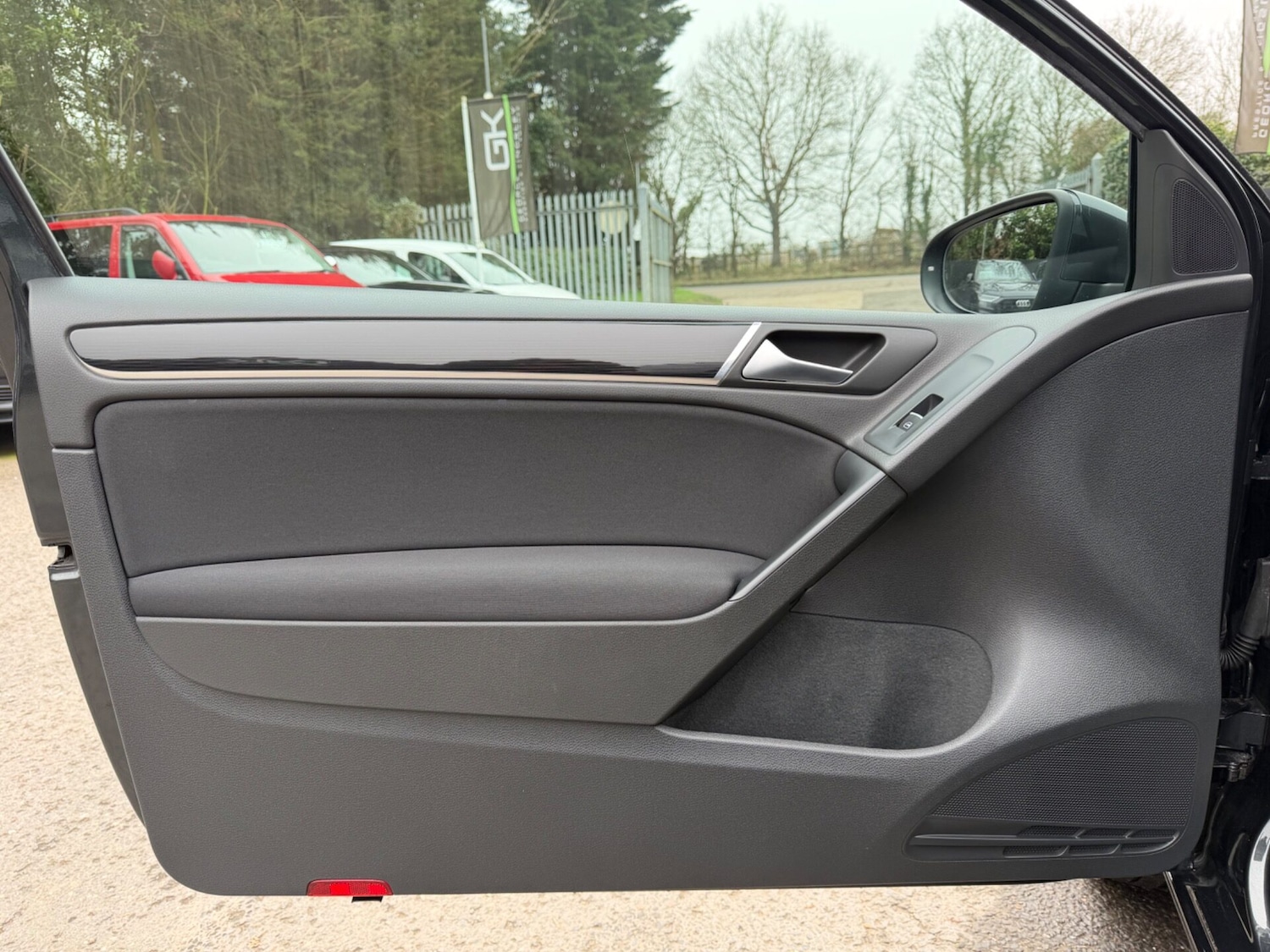 Used Volkswagen Golf 2010 for sale - 77758826: Photo 21