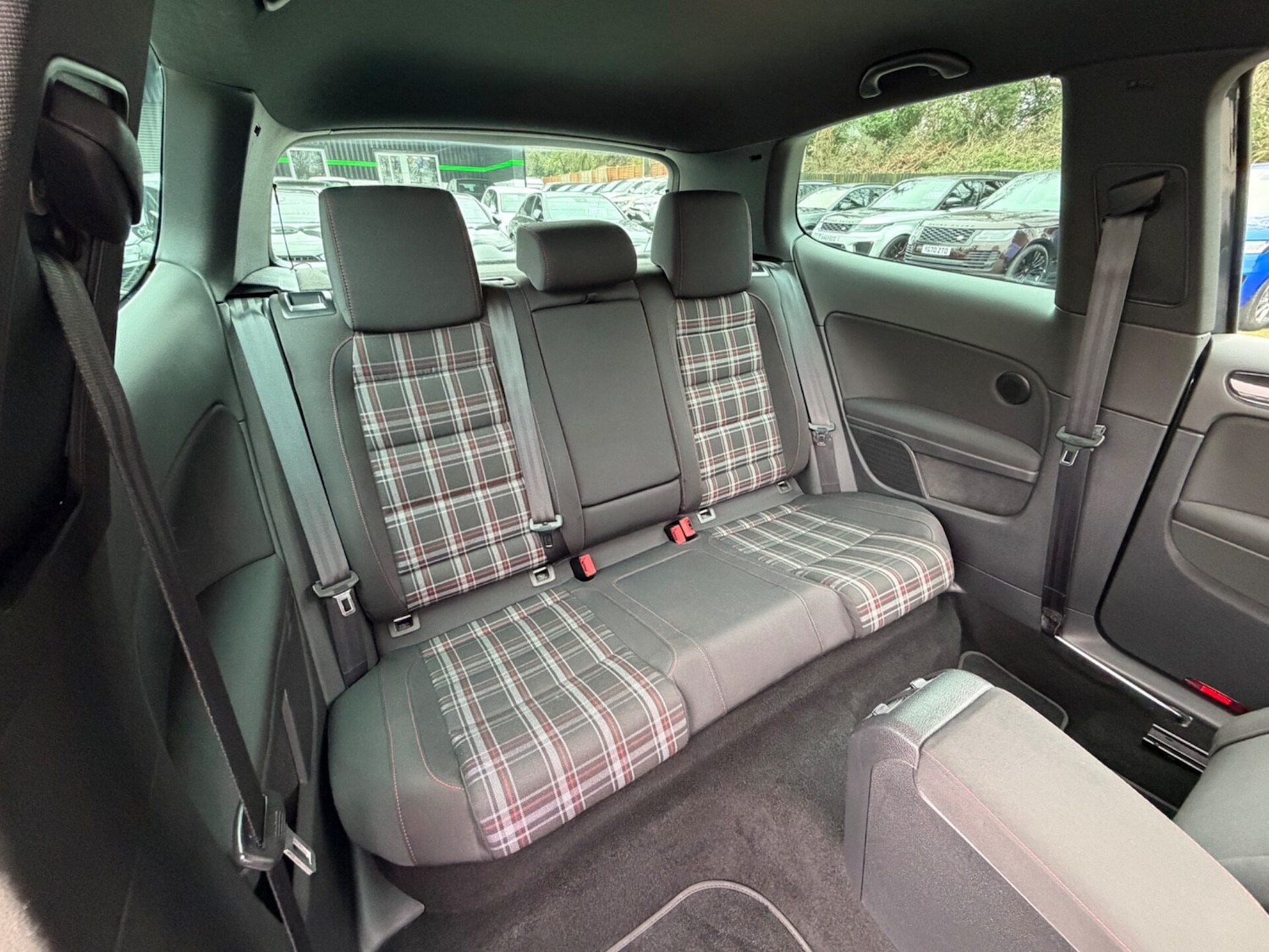 Used Volkswagen Golf 2010 for sale - 77758826: Photo 23