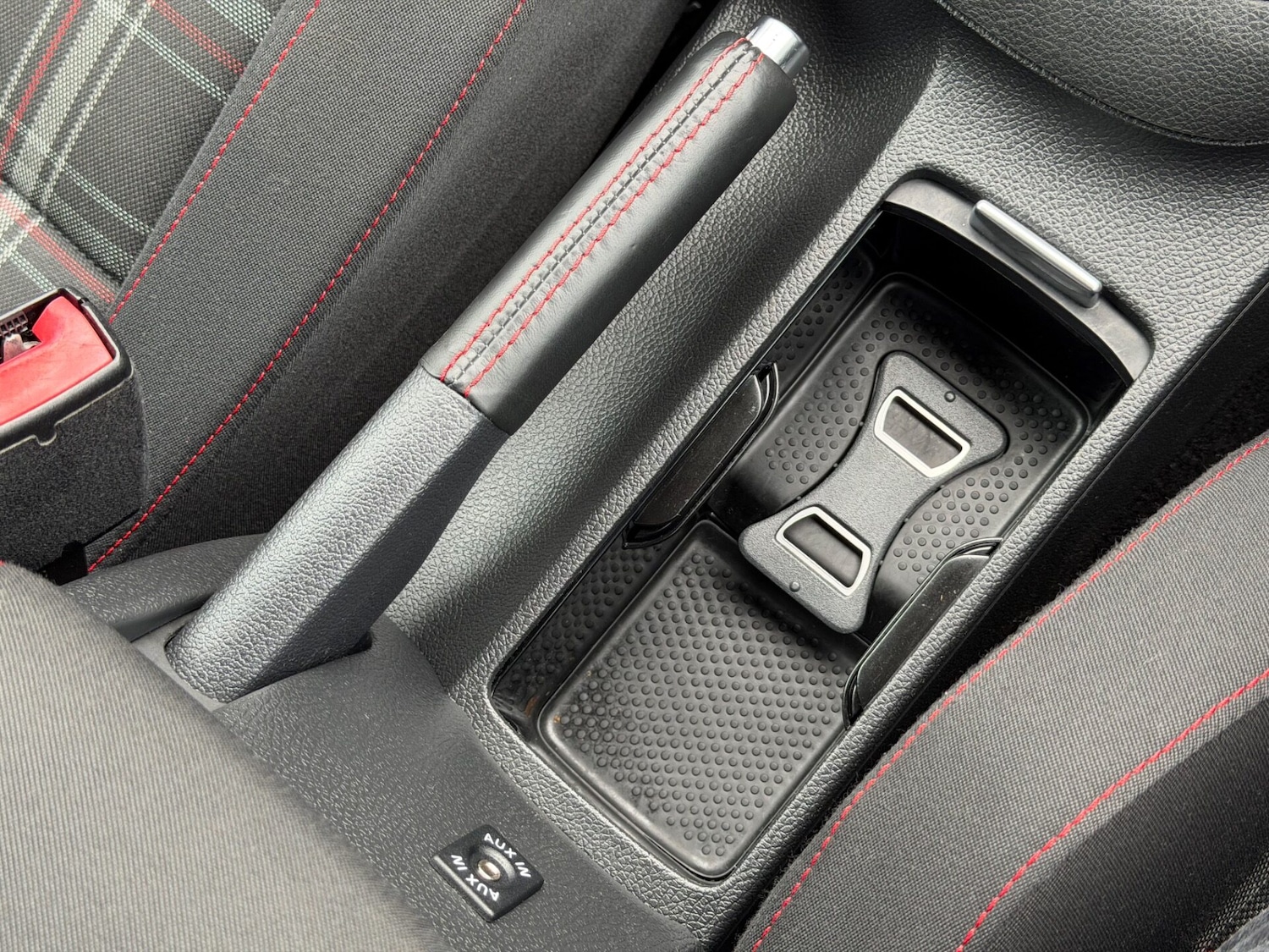 Used Volkswagen Golf 2010 for sale - 77758826: Photo 32