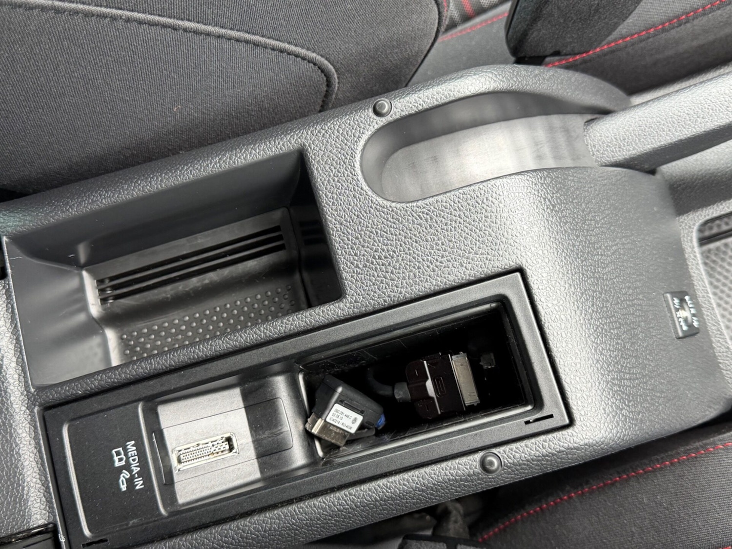 Used Volkswagen Golf 2010 for sale - 77758826: Photo 34