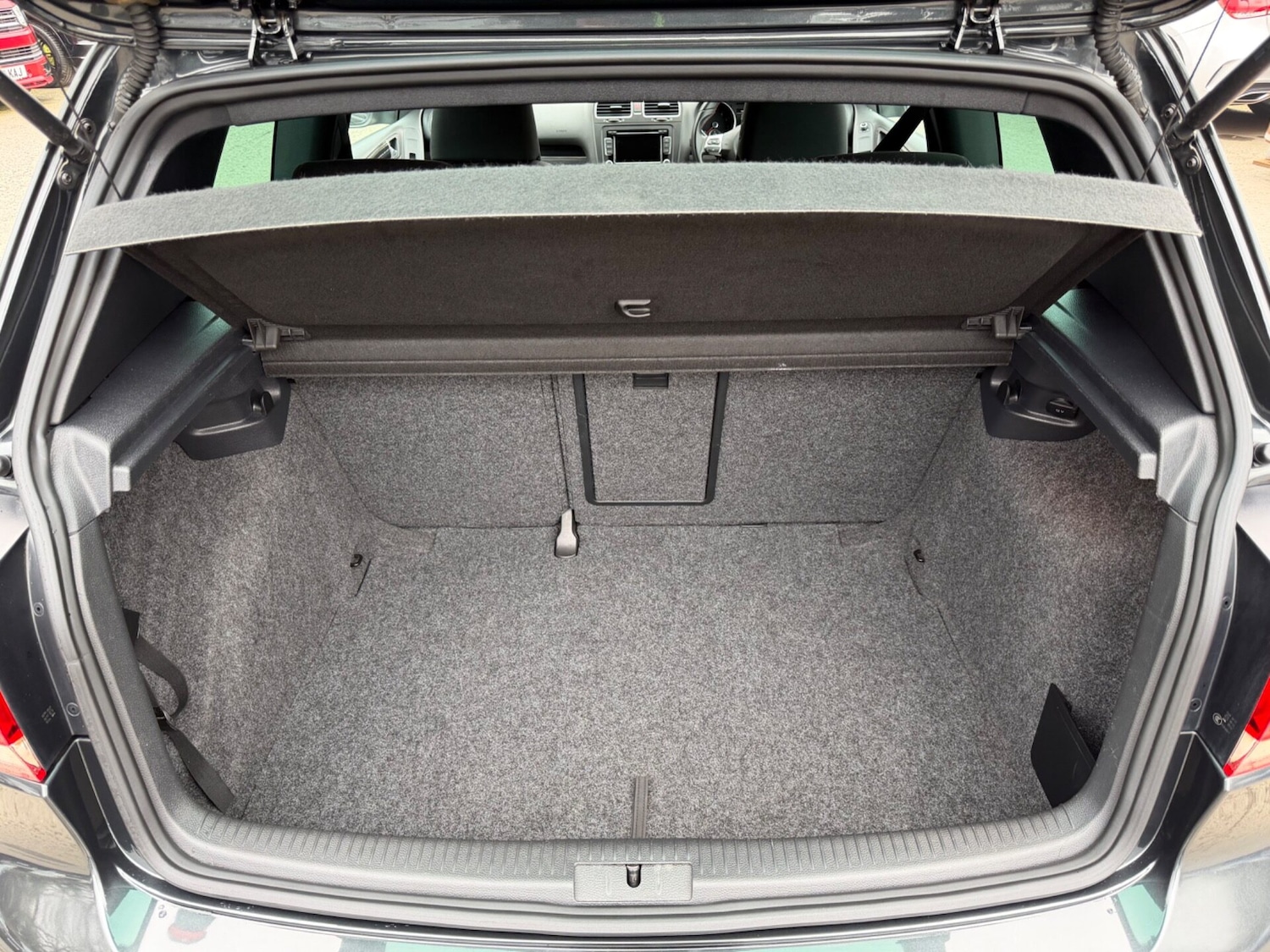 Used Volkswagen Golf 2010 for sale - 77758826: Photo 37