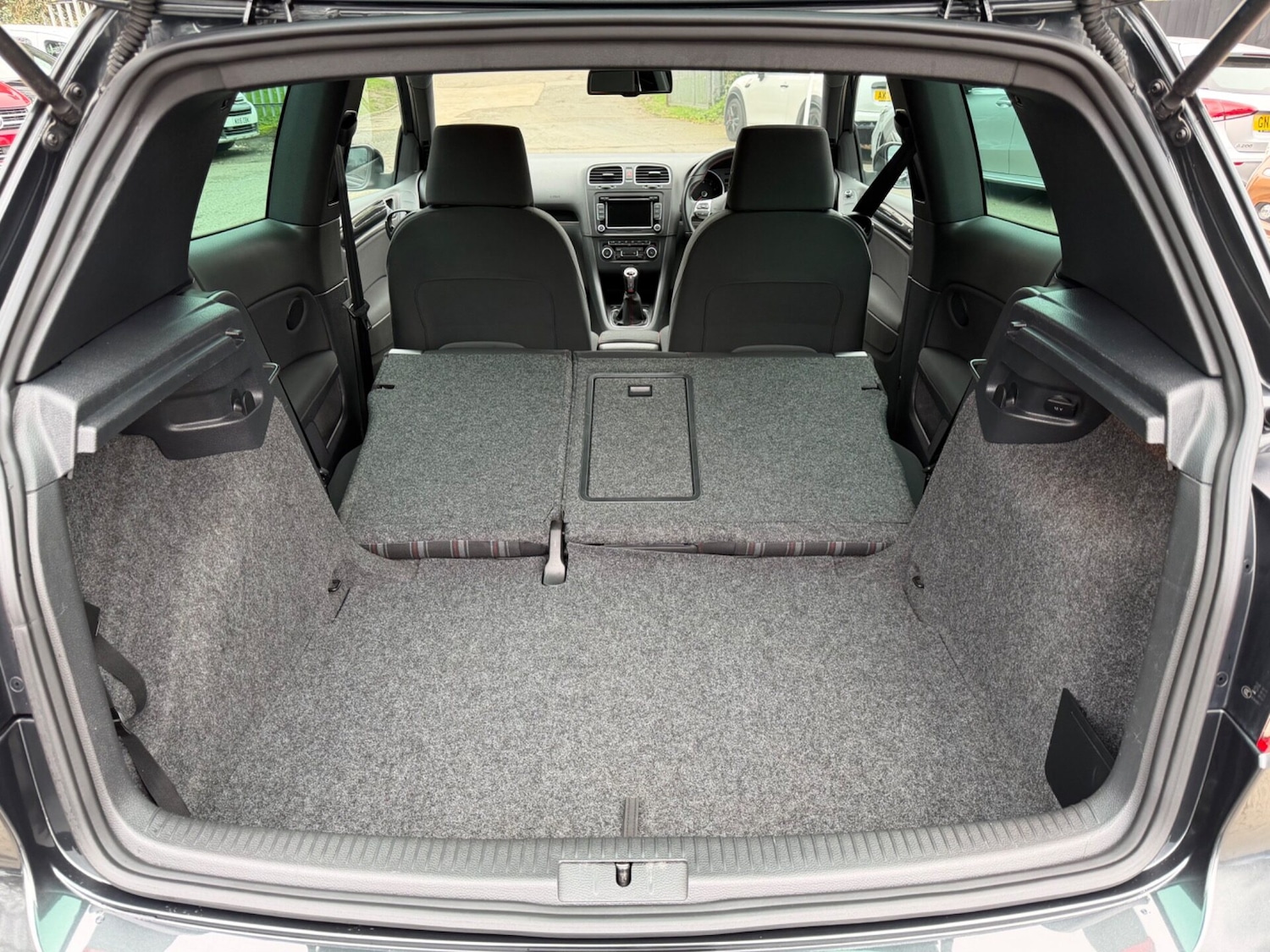 Used Volkswagen Golf 2010 for sale - 77758826: Photo 38