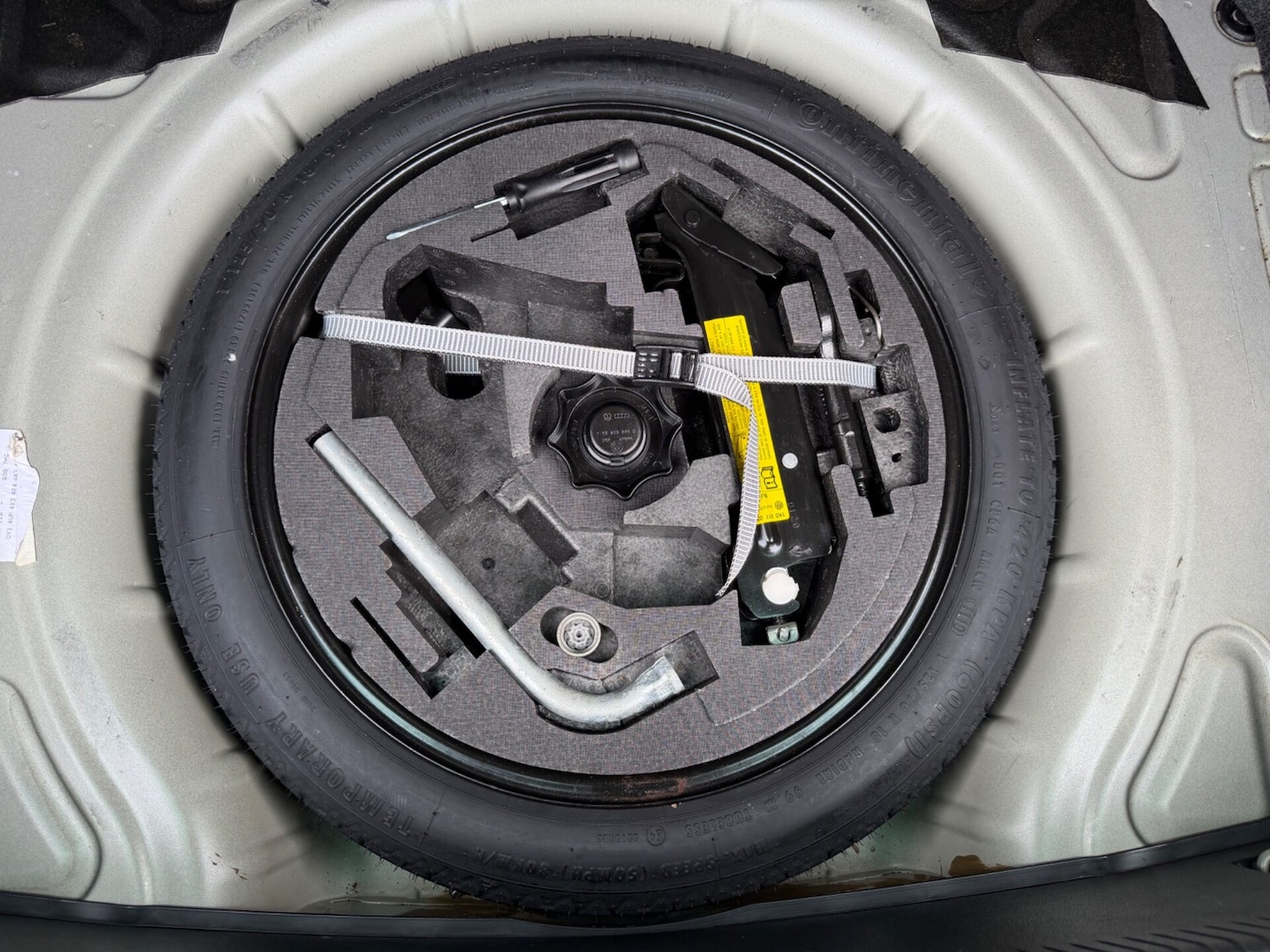 Used Volkswagen Golf 2010 for sale - 77758826: Photo 39