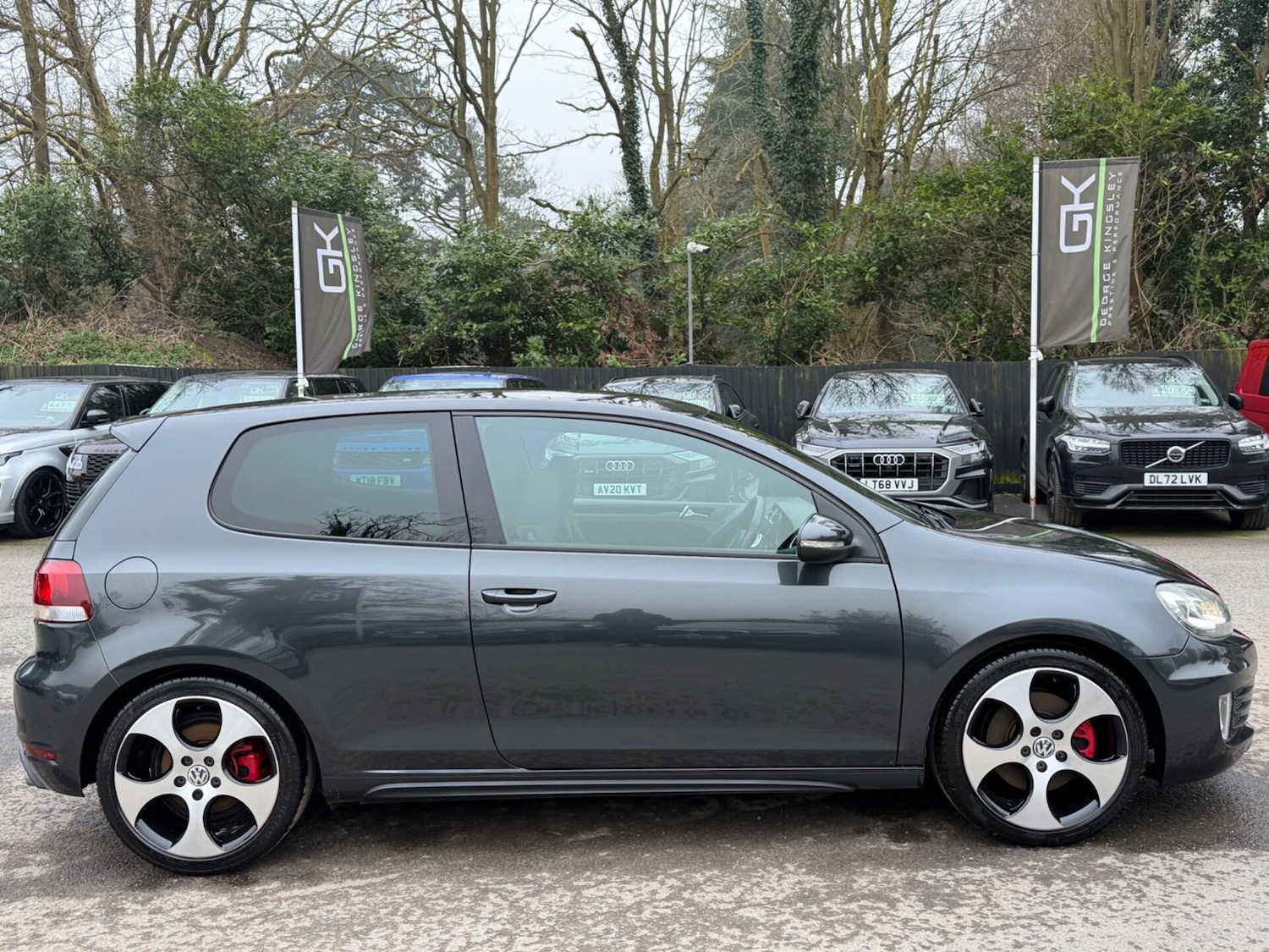 Used Volkswagen Golf 2010 for sale - 77758826: Photo 4