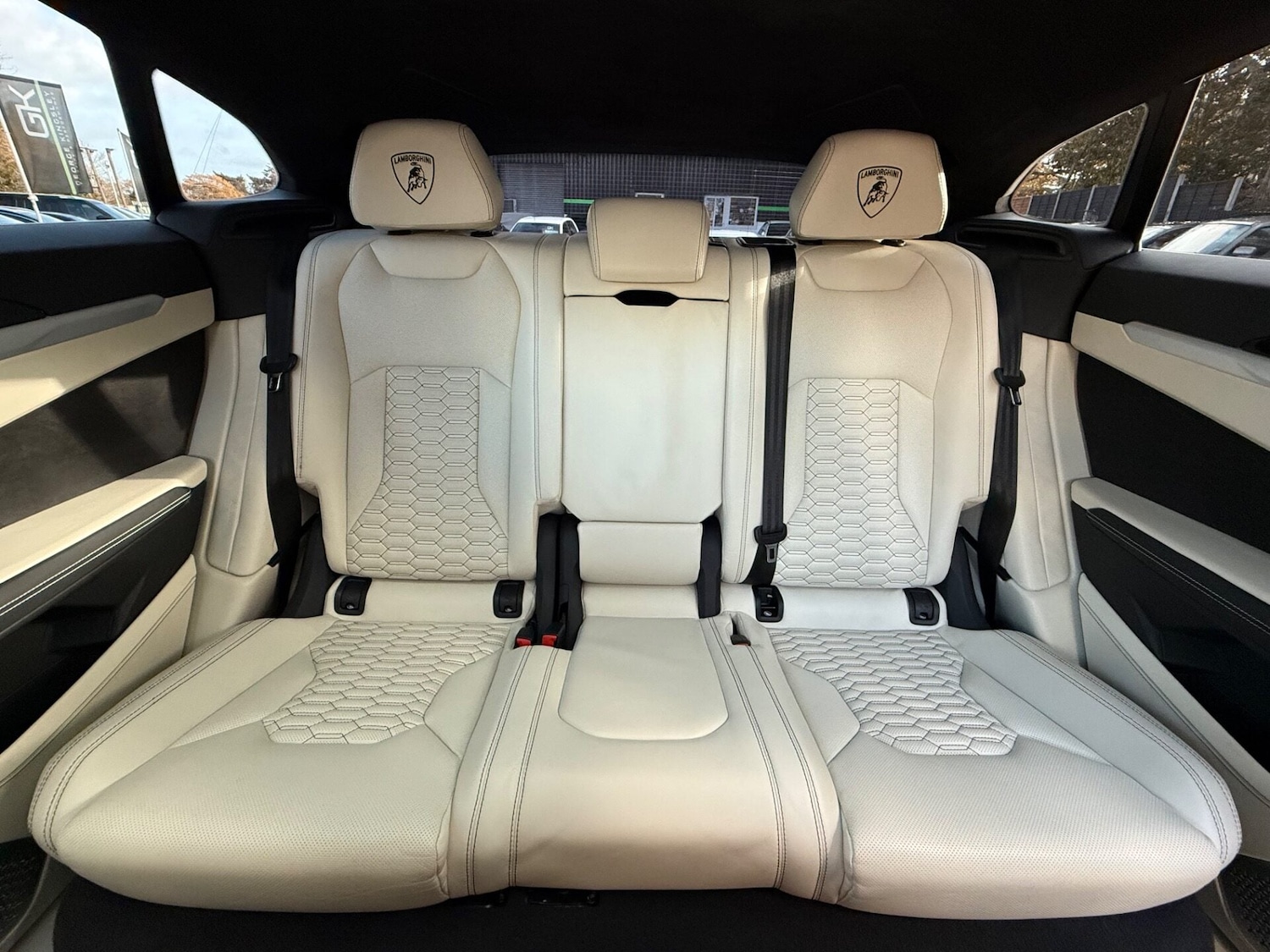 Used Lamborghini Urus 2019 for sale - 76748066: Photo 11