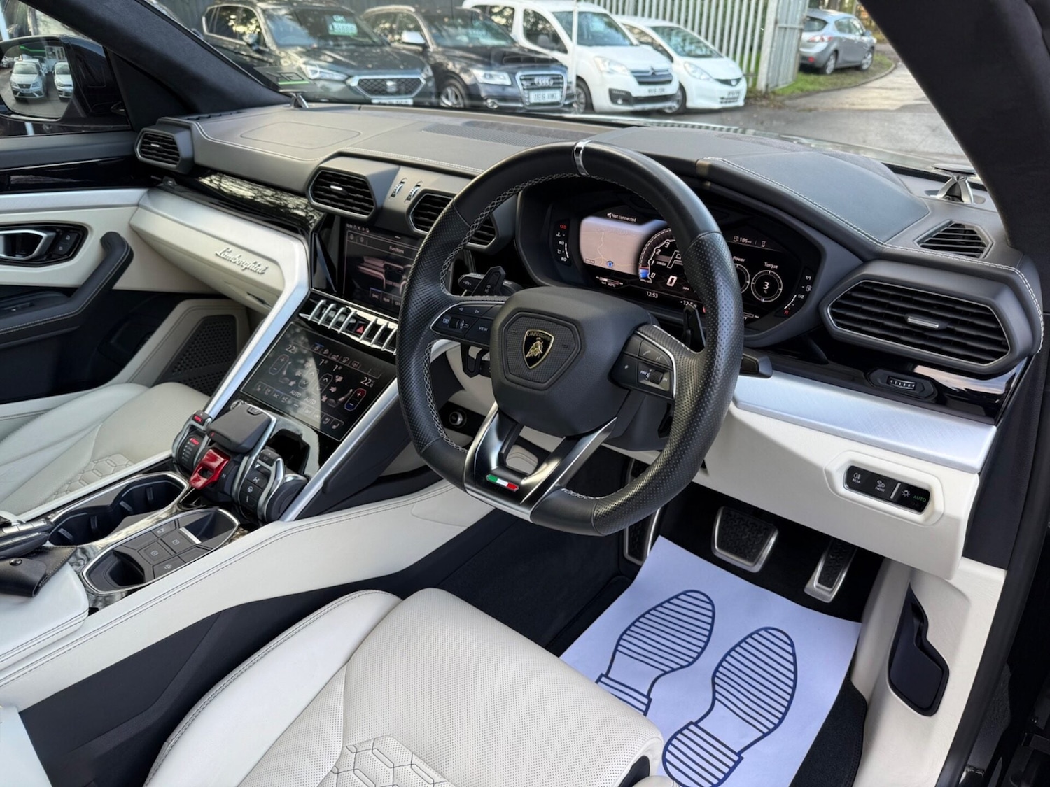 Used Lamborghini Urus 2019 for sale - 76748066: Photo 40