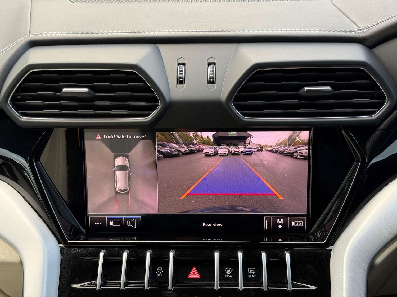 Used Lamborghini Urus 2019 for sale - 76748066: Photo 47