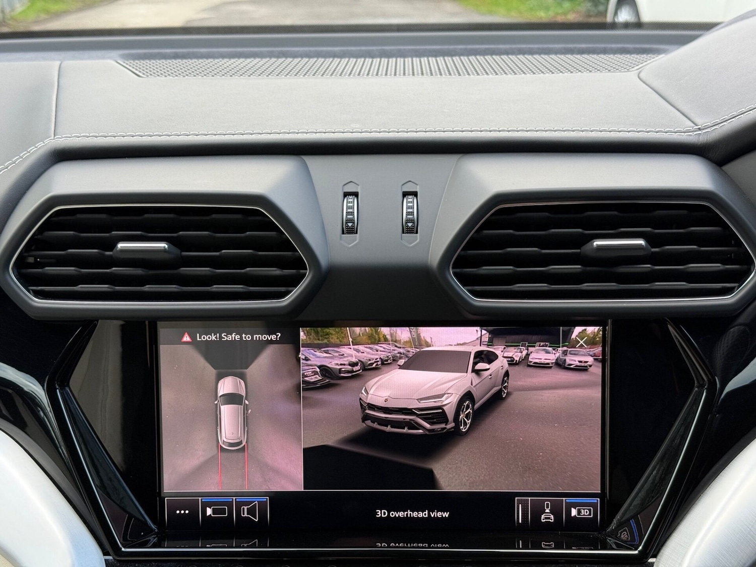 Used Lamborghini Urus 2019 for sale - 76748066: Photo 52