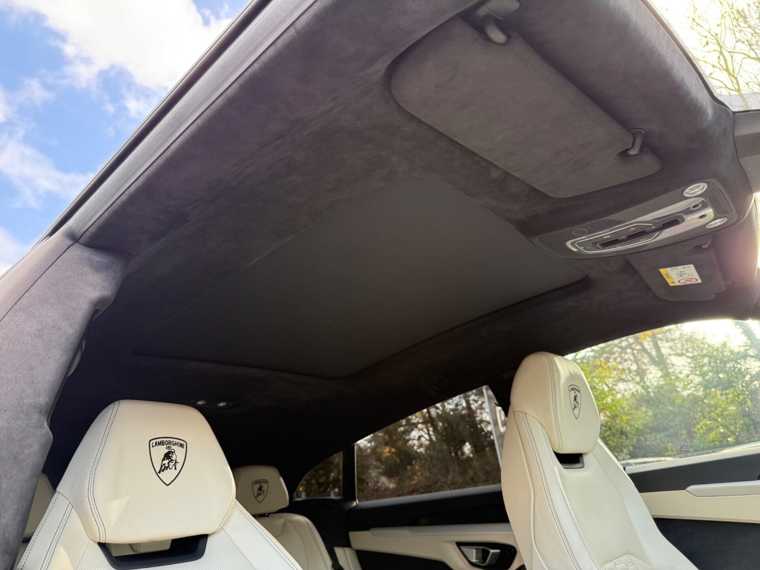 Used Lamborghini Urus 2019 for sale - 76748066: Photo 70