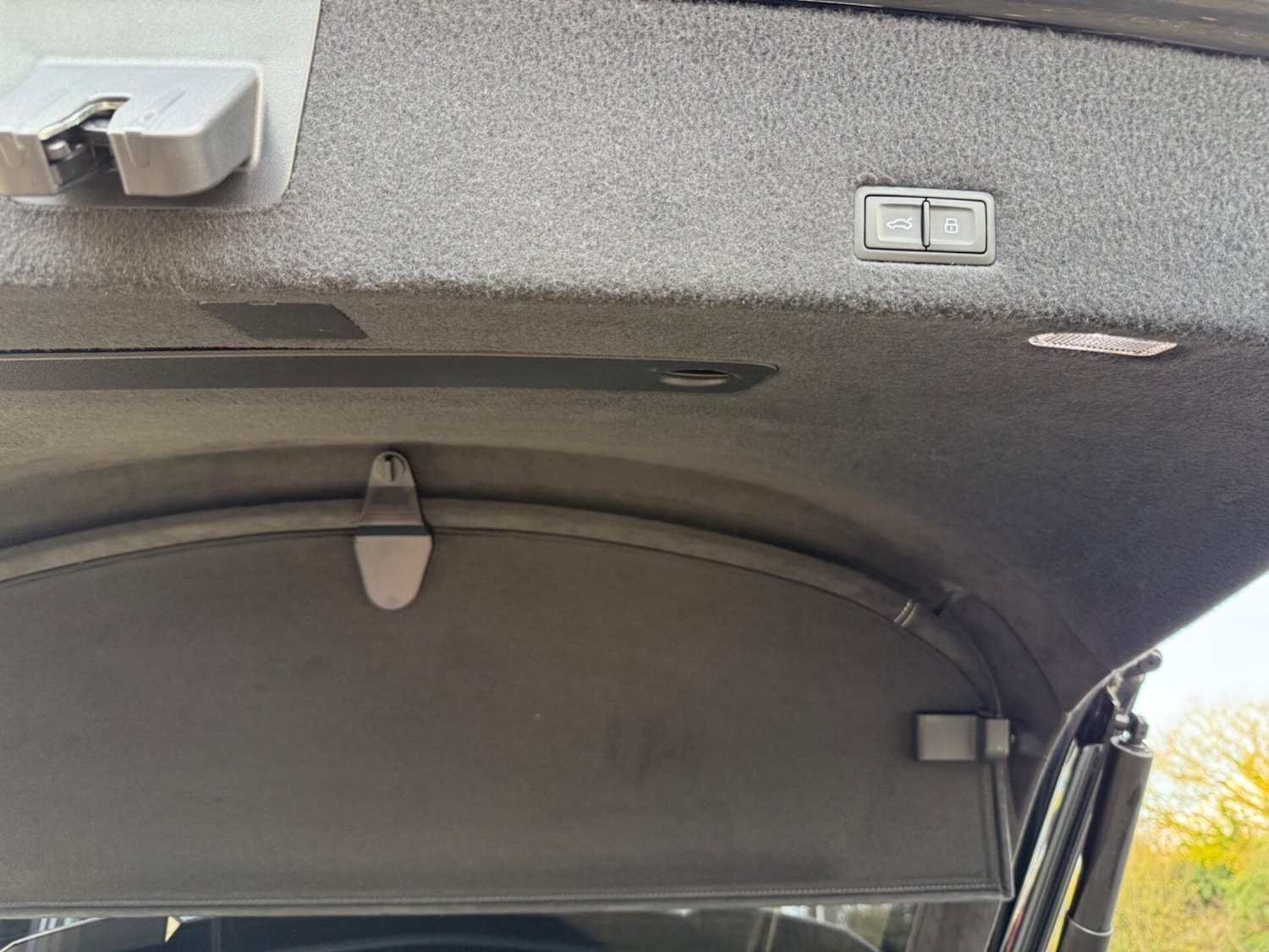 Used Lamborghini Urus 2019 for sale - 76748066: Photo 71