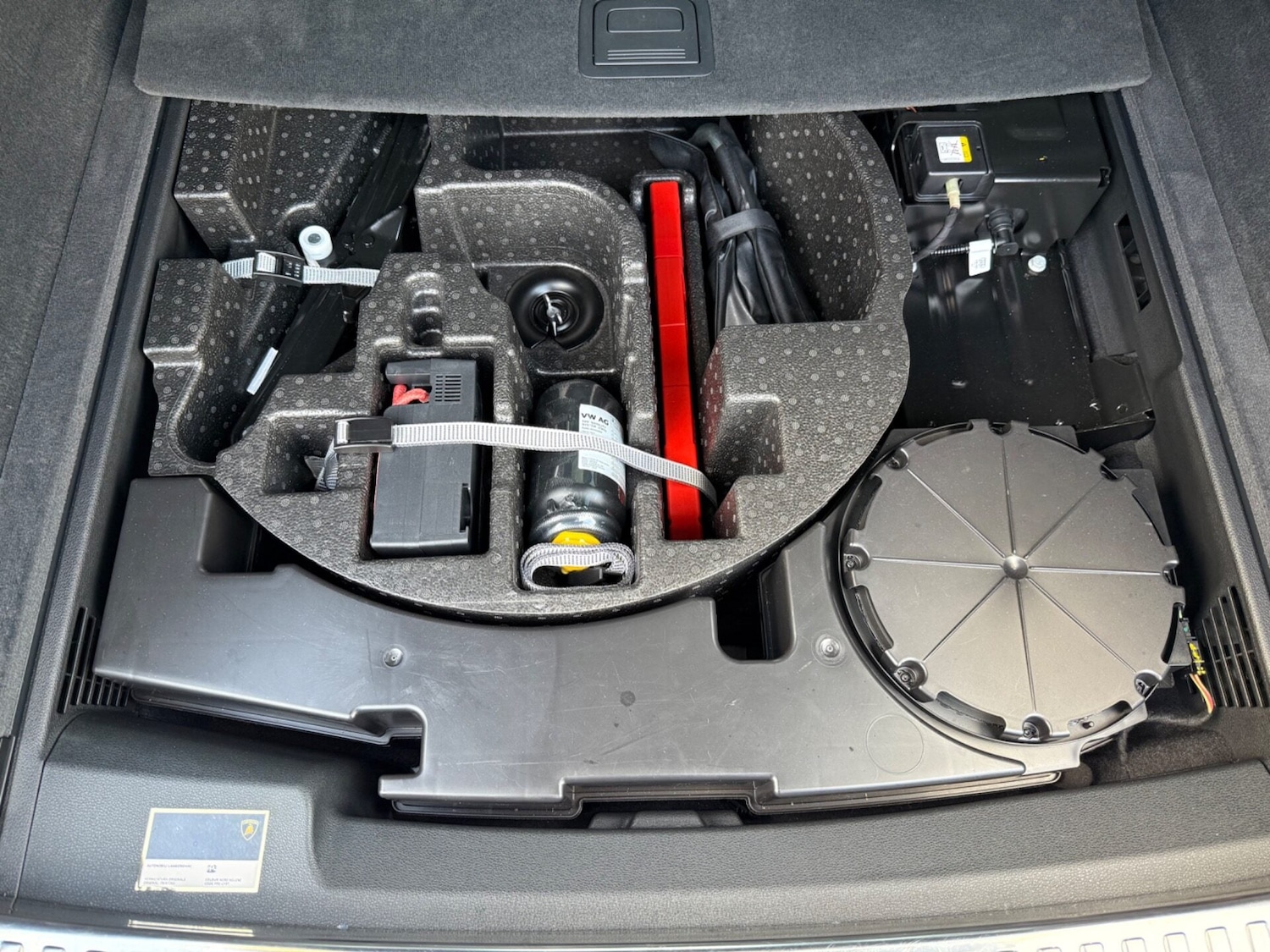 Used Lamborghini Urus 2019 for sale - 76748066: Photo 72