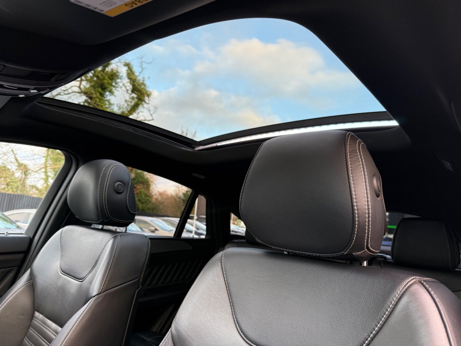 Used Mercedes-Benz GLE 2019 for sale - 76931150: Photo 3