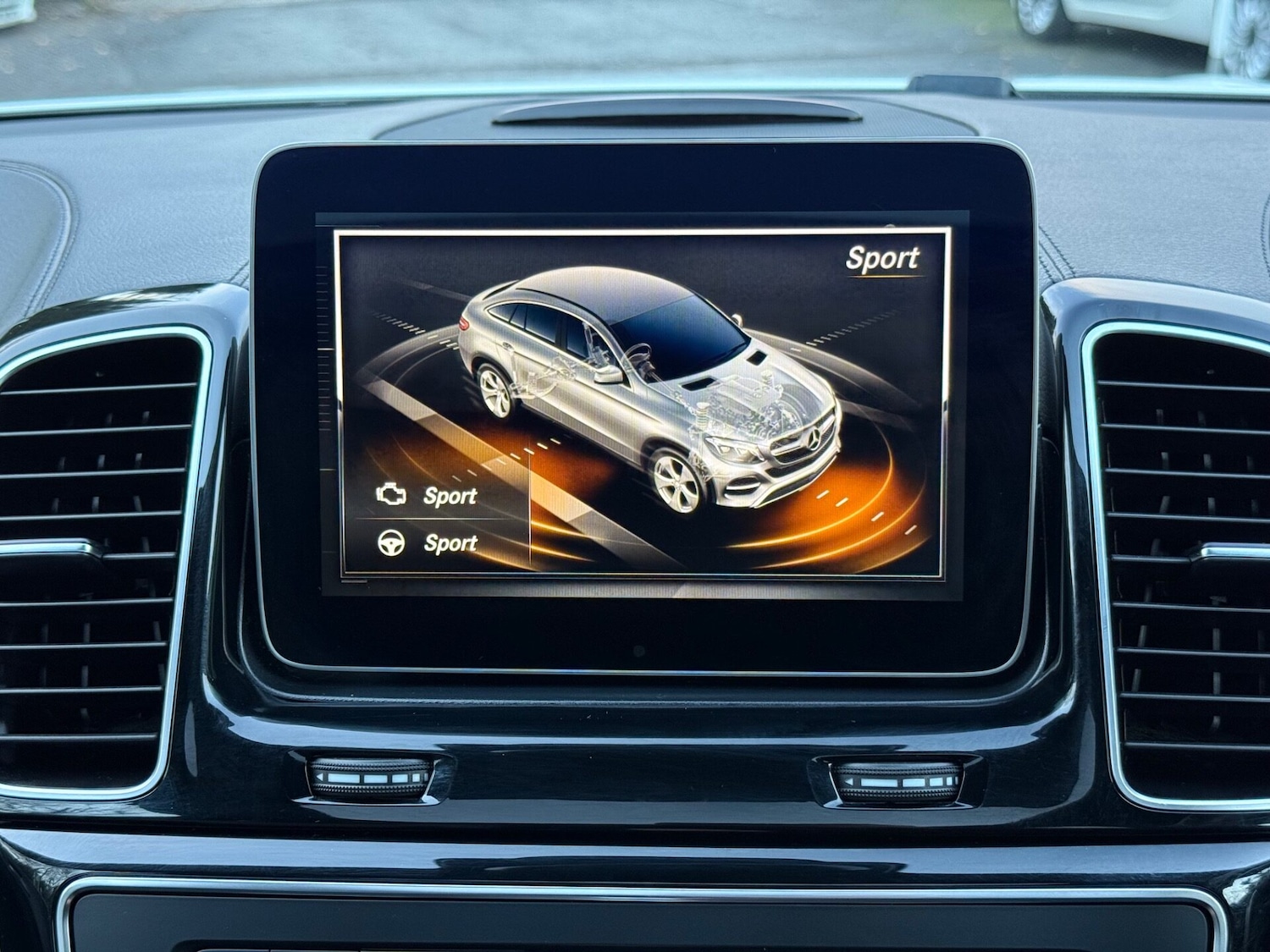 Used Mercedes-Benz GLE 2019 for sale - 76931150: Photo 52