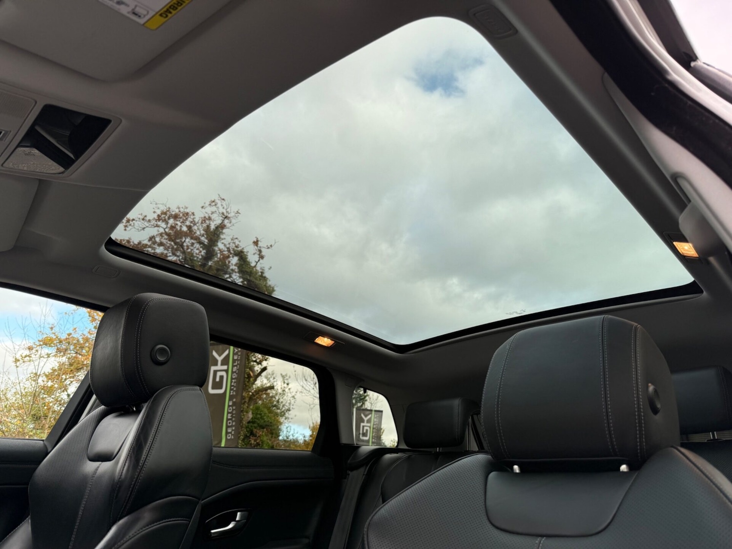 Used Land Rover Range Rover Evoque 2015 for sale - 76541376: Photo 4