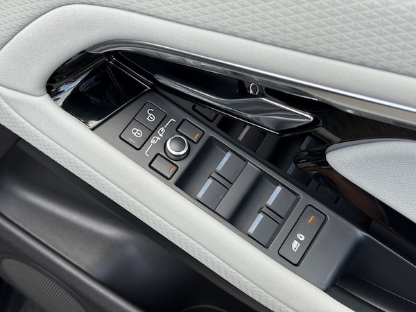 Used Land Rover Range Rover Evoque 2019 for sale - 76126589: Photo 37