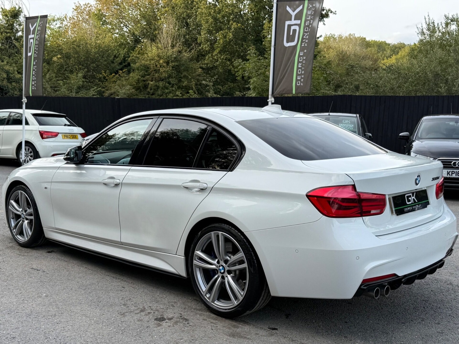 Used BMW 3 Series 2016 for sale - 76126590: Photo 2