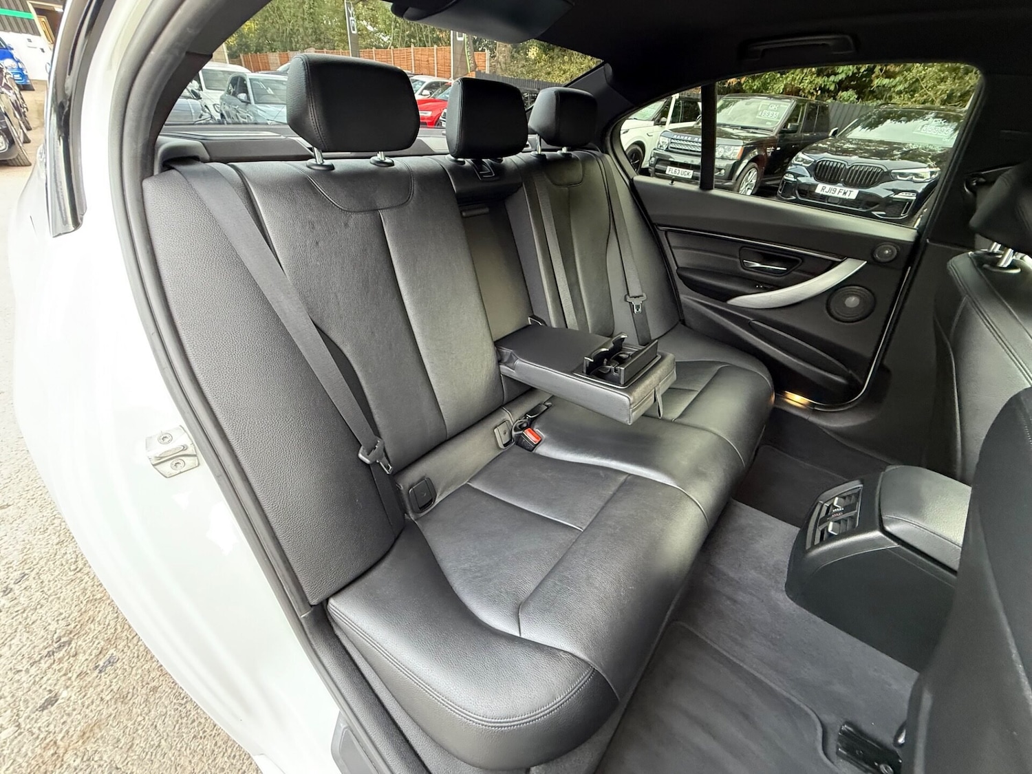 Used BMW 3 Series 2016 for sale - 76126590: Photo 29