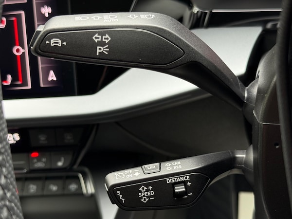 Used Audi RS3 2025 for sale - 76312218: Photo 75