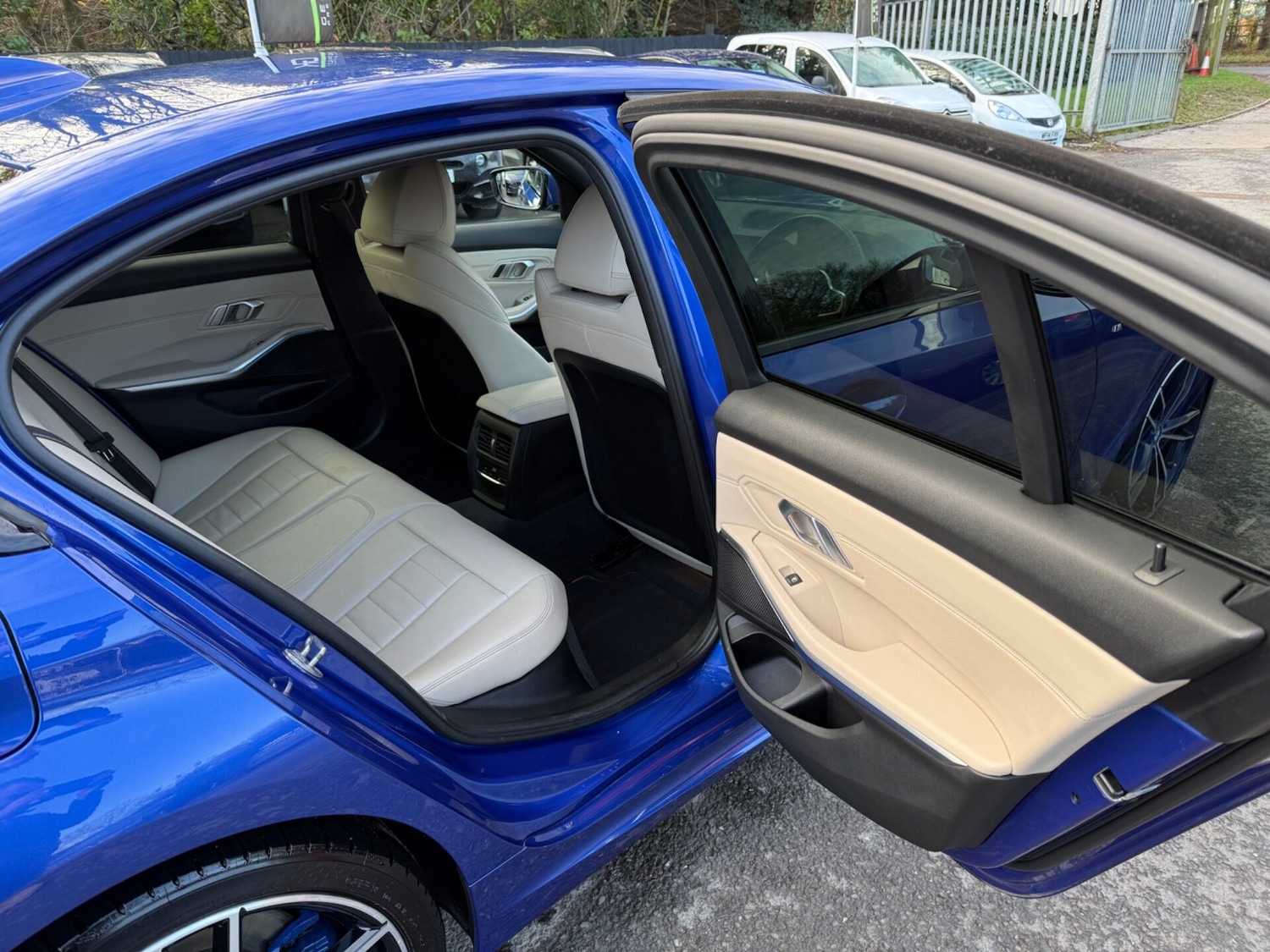 Used BMW 3 Series 2020 for sale - 76588323: Photo 32