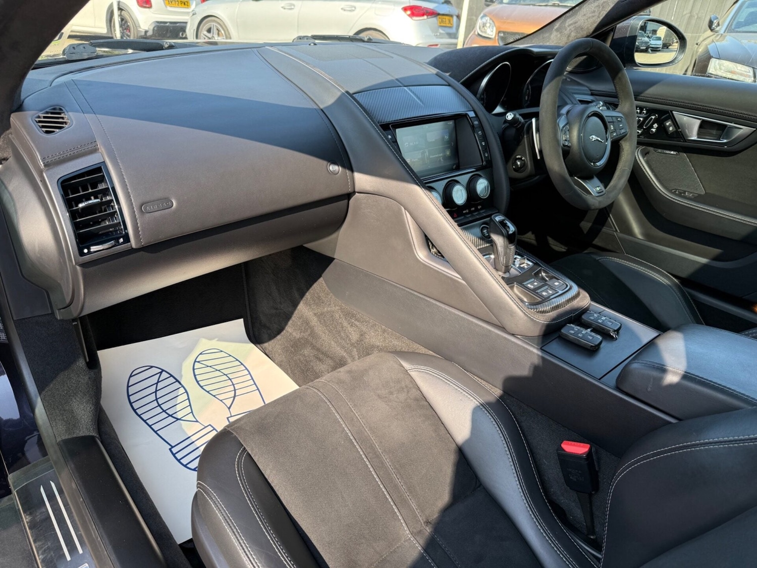 Used Jaguar F-Type 2015 for sale - 77952130: Photo 28