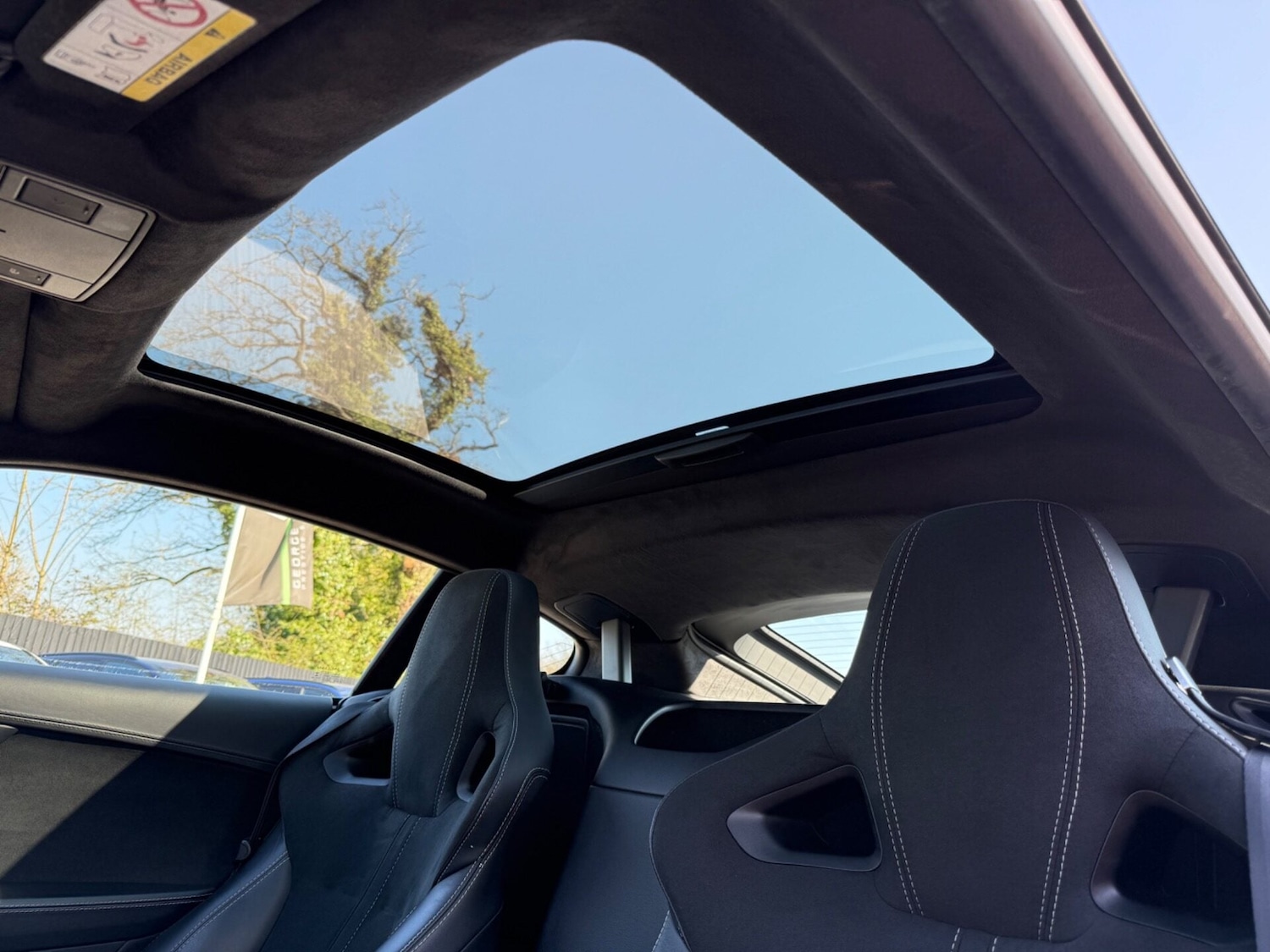 Used Jaguar F-Type 2015 for sale - 77952130: Photo 3