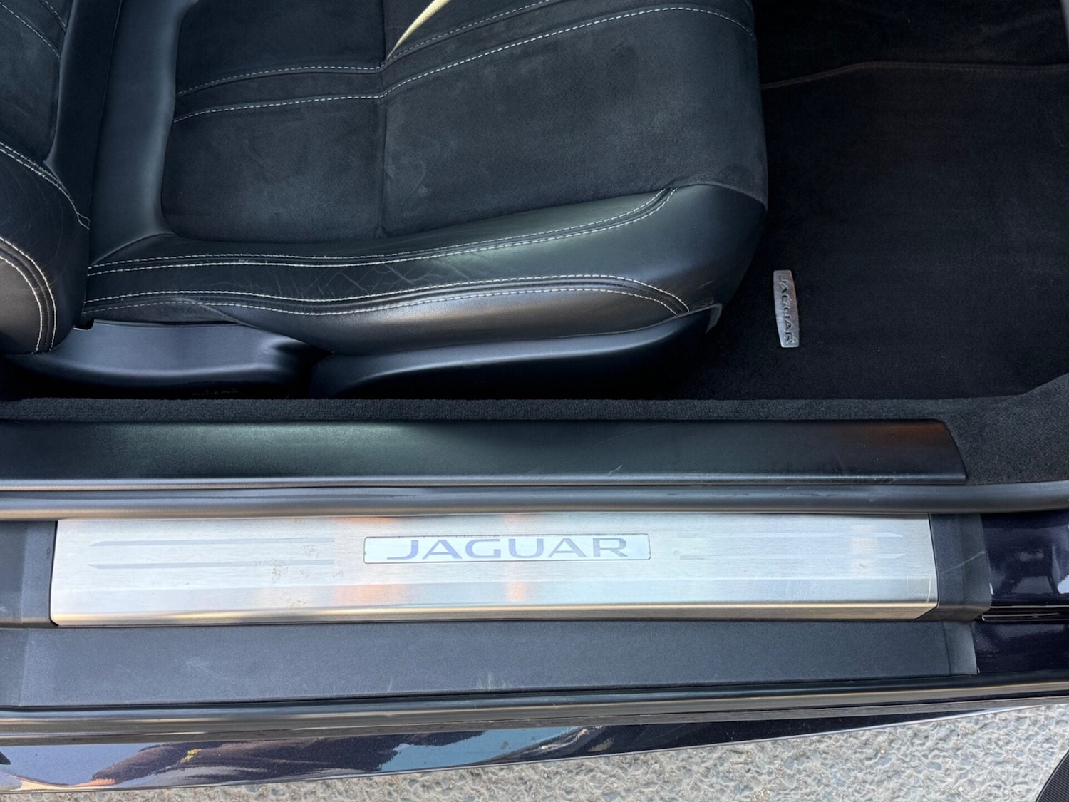 Used Jaguar F-Type 2015 for sale - 77952130: Photo 38