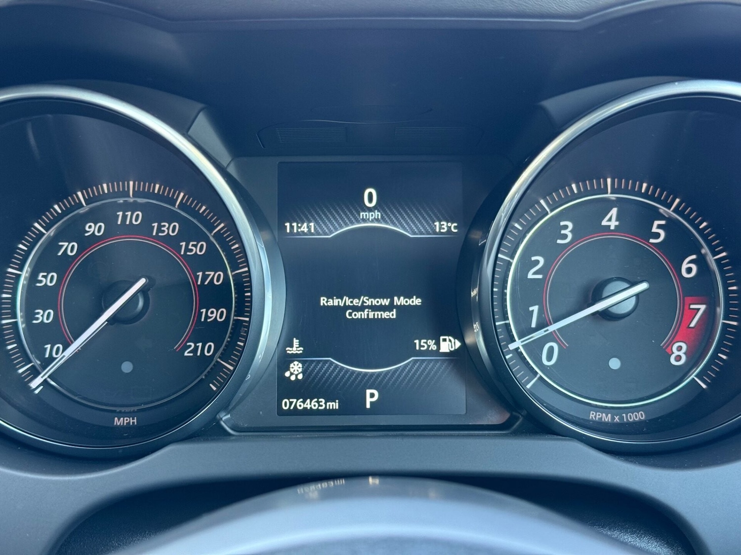 Used Jaguar F-Type 2015 for sale - 77952130: Photo 39