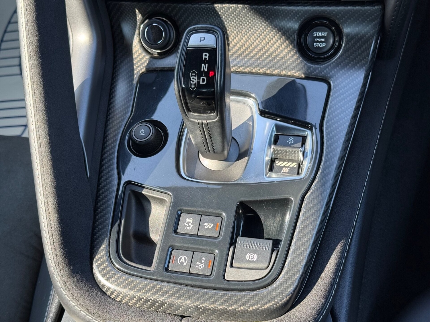 Used Jaguar F-Type 2015 for sale - 77952130: Photo 48