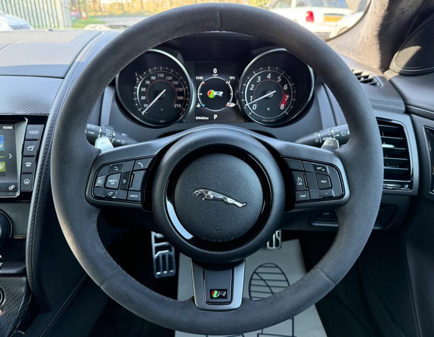 Used Jaguar F-Type 2015 for sale - 77952130: Photo 9