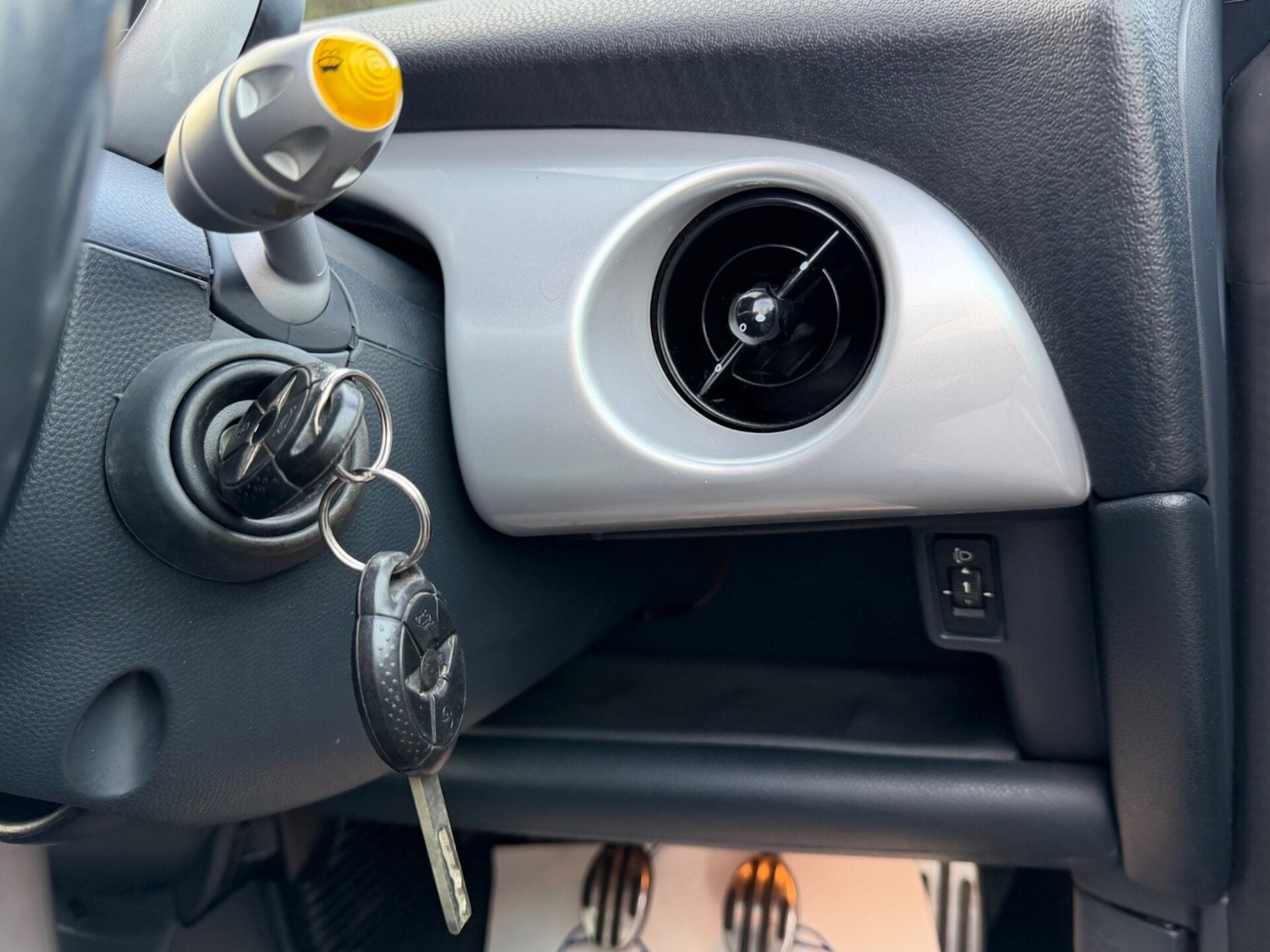 Used MINI Hatch 2006 for sale - 77258373: Photo 38