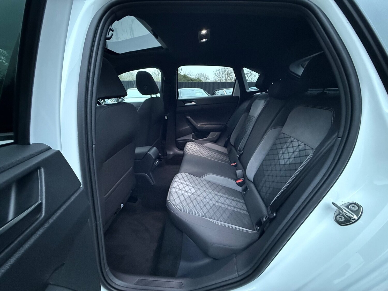 Used Volkswagen Taigo 2023 for sale - 77363408: Photo 20