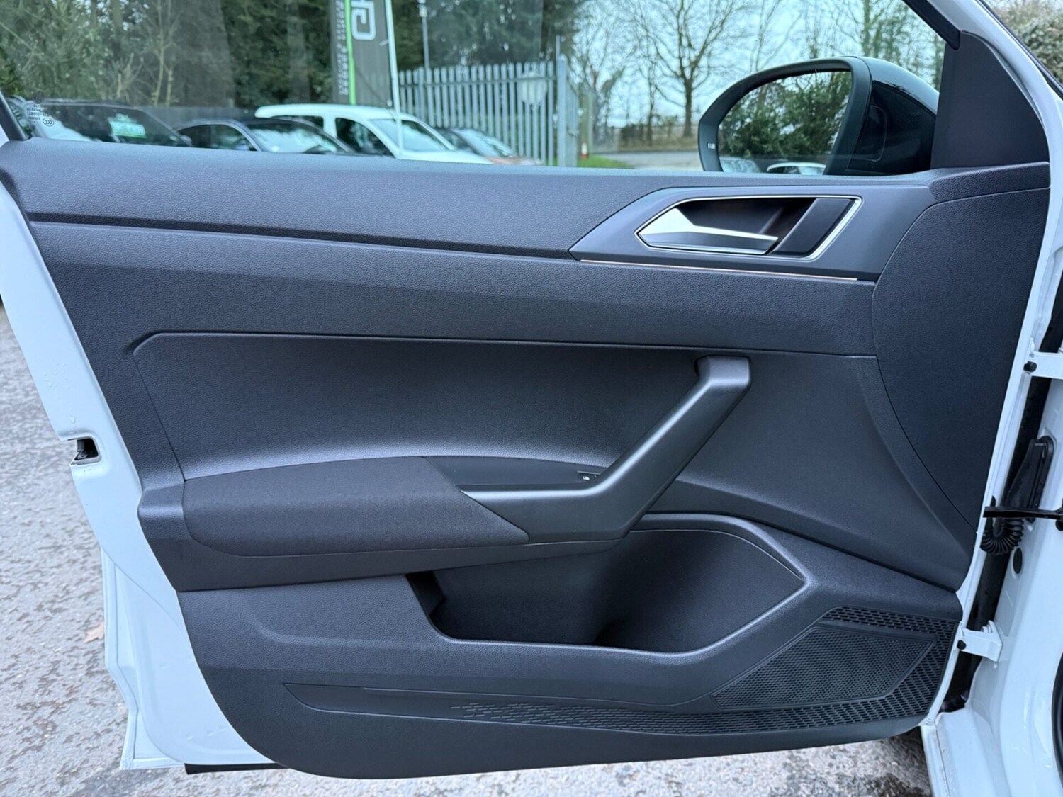 Used Volkswagen Taigo 2023 for sale - 77363408: Photo 30