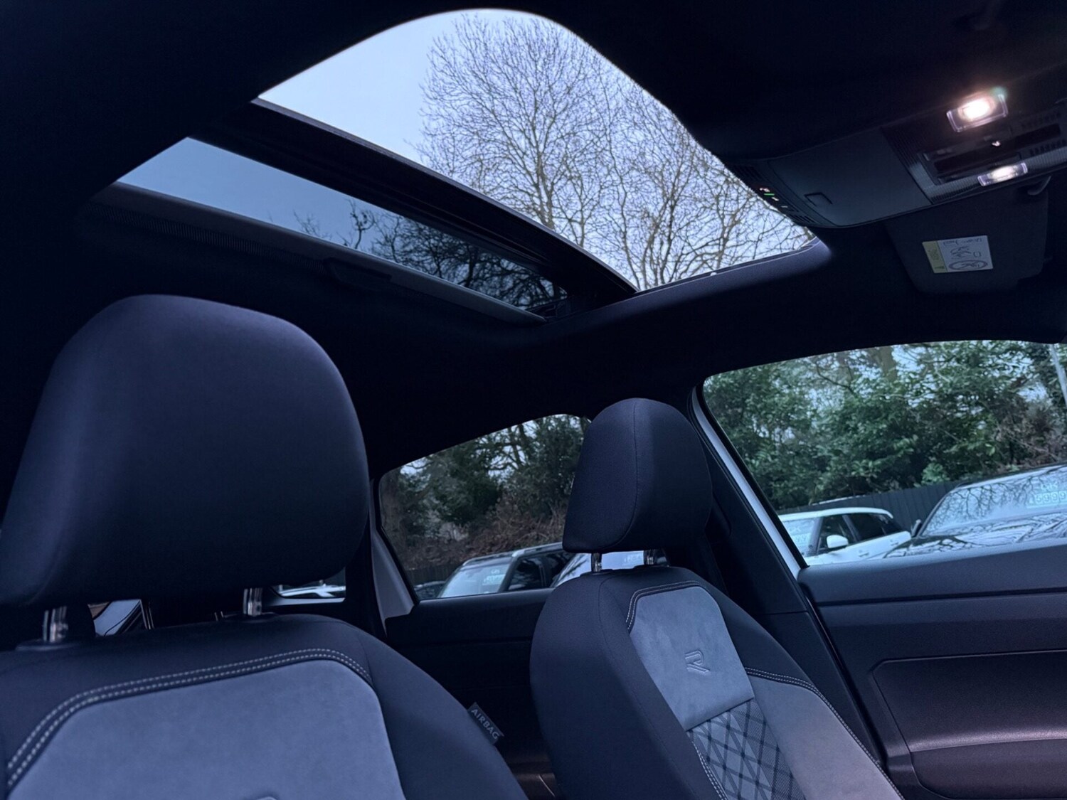 Used Volkswagen Taigo 2023 for sale - 77363408: Photo 59