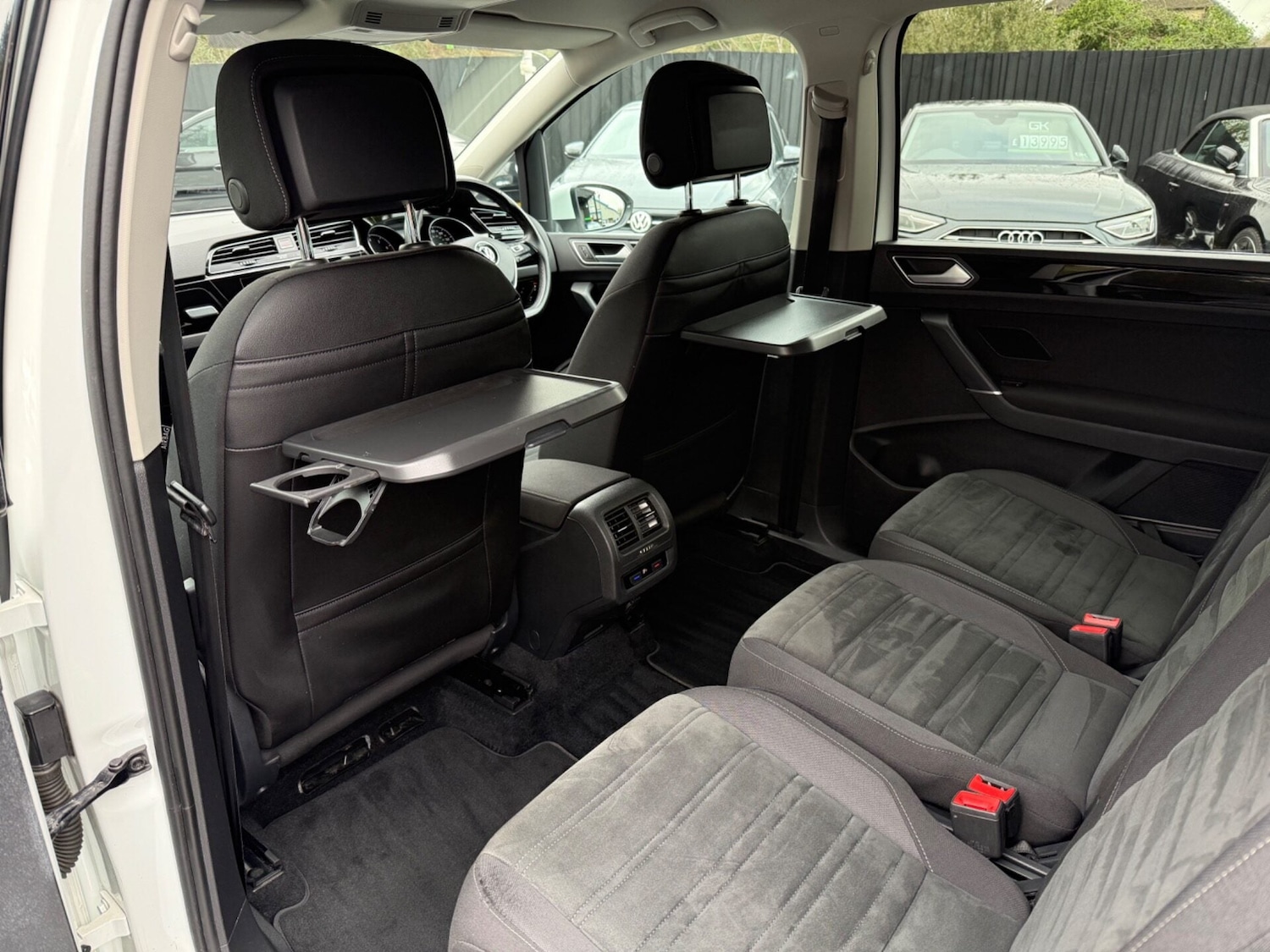 Used Volkswagen Touran 2017 for sale - 77391785: Photo 27