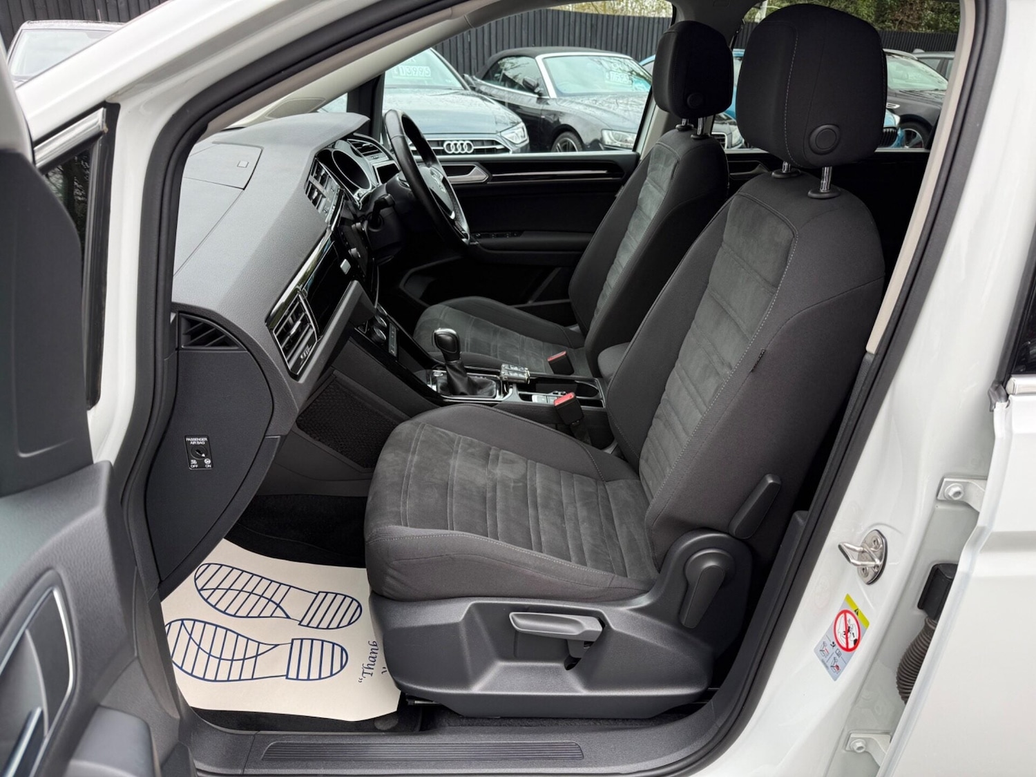 Used Volkswagen Touran 2017 for sale - 77391785: Photo 3