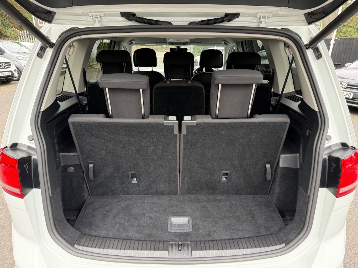 Used Volkswagen Touran 2017 for sale - 77391785: Photo 50