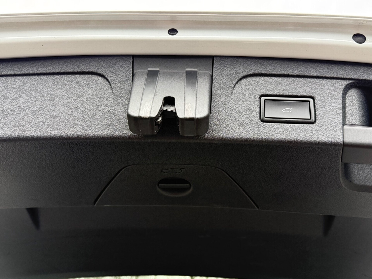 Used Volkswagen Touran 2017 for sale - 77391785: Photo 55