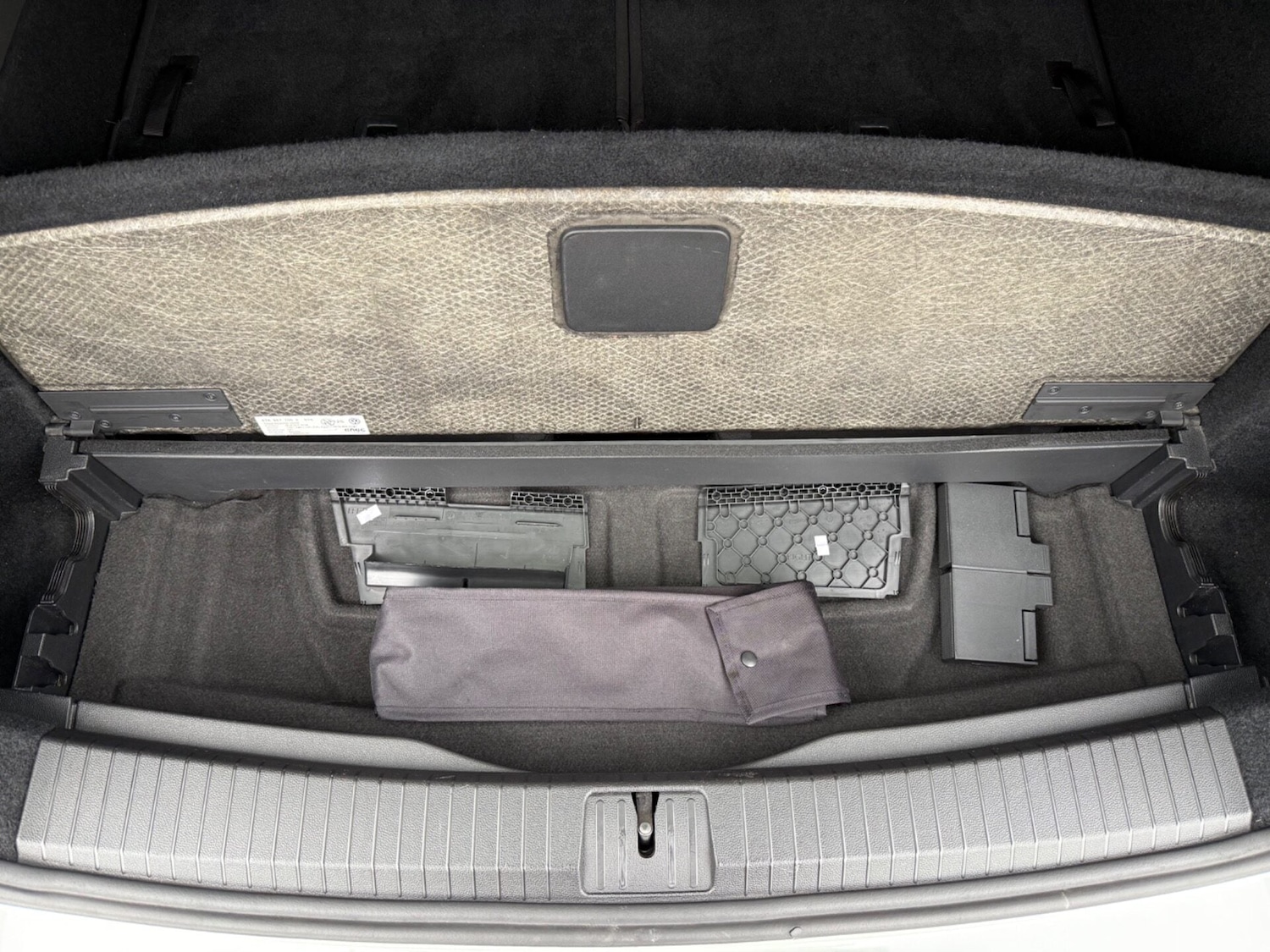 Used Volkswagen Touran 2017 for sale - 77391785: Photo 57