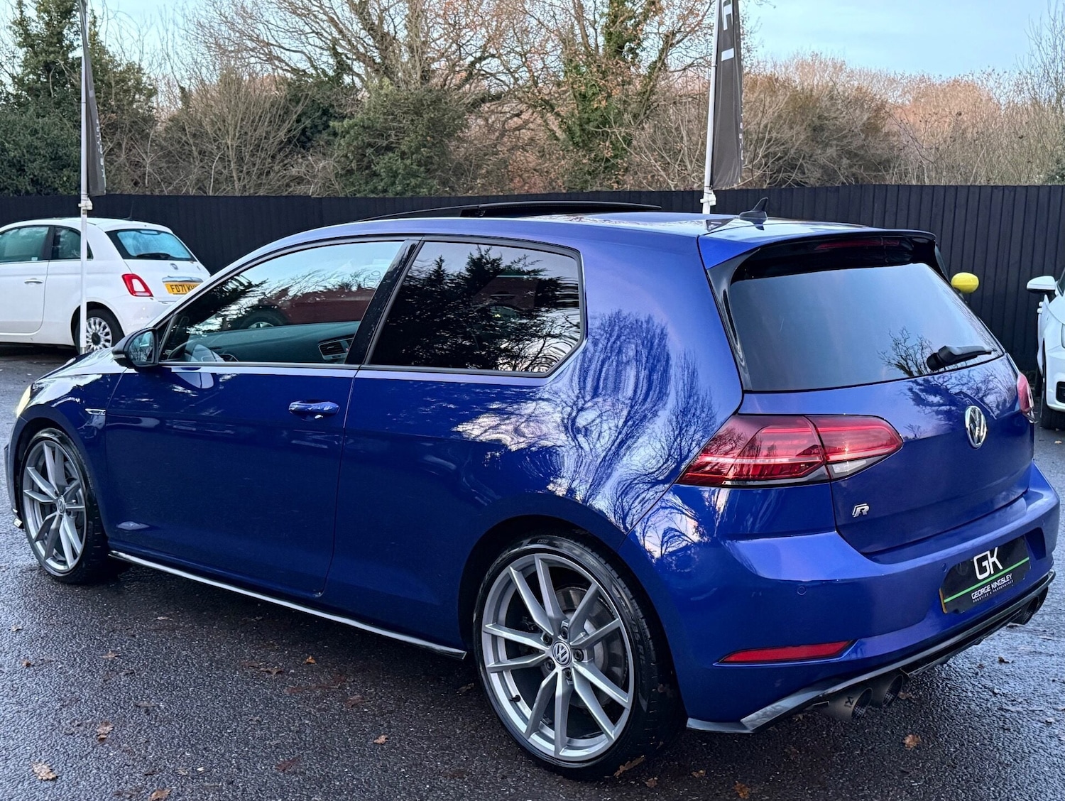 Used Volkswagen Golf 2017 for sale - 76946879: Photo 2