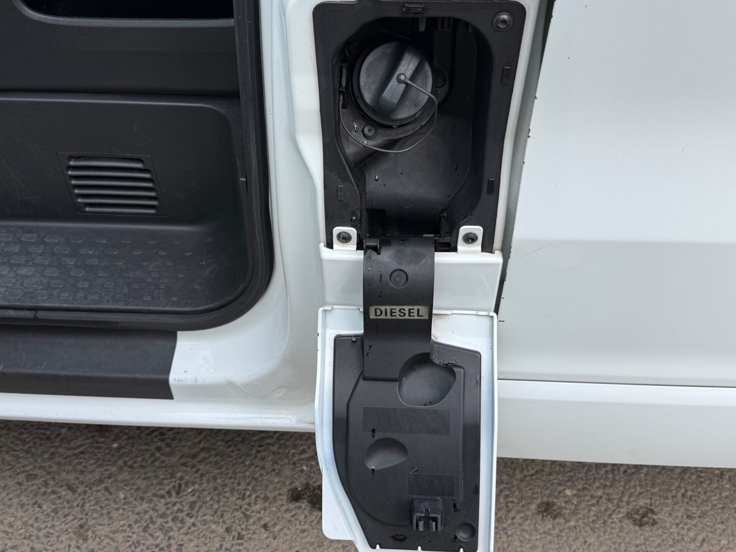 Used Vauxhall Vivaro 2015 for sale - 77963694: Photo 42