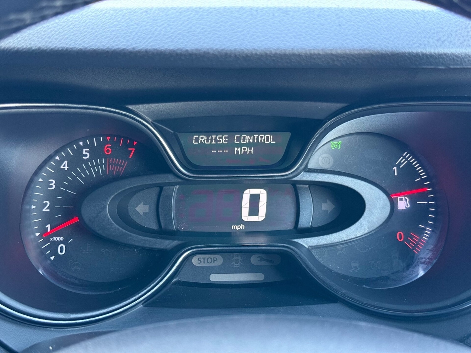 Used Renault Captur 2017 for sale - 76126596: Photo 38