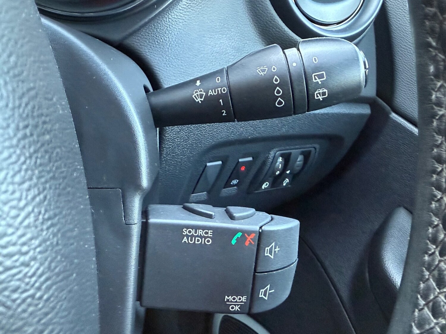 Used Renault Captur 2017 for sale - 76126596: Photo 44