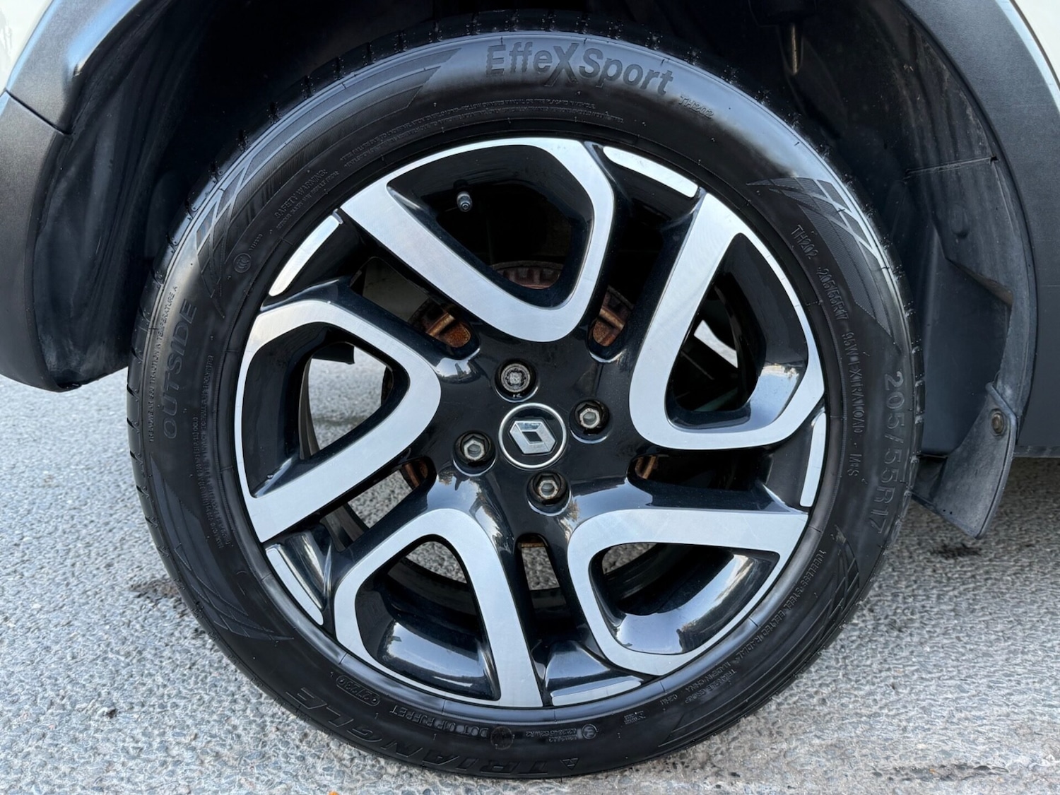 Used Renault Captur 2017 for sale - 76126596: Photo 48