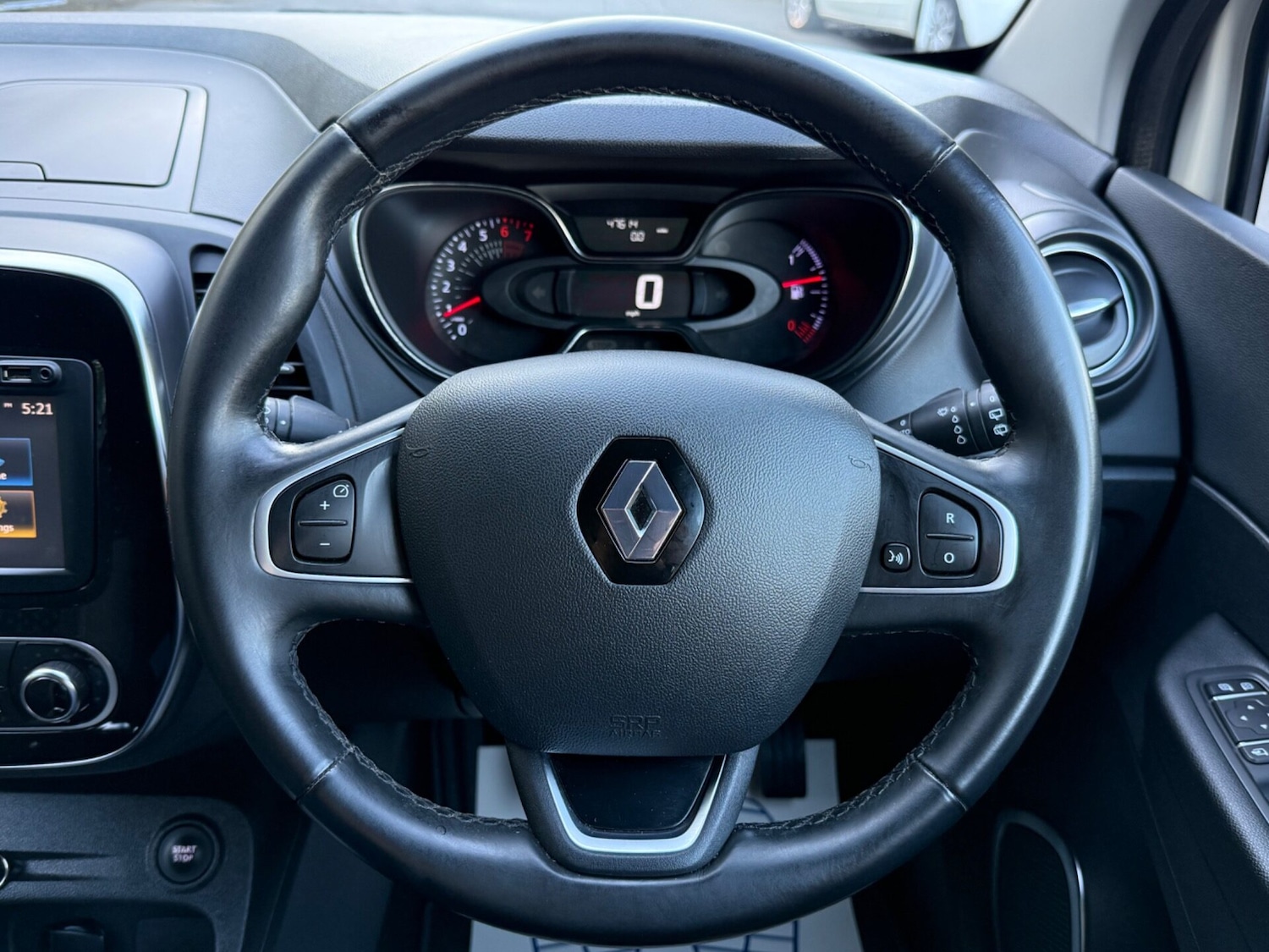 Used Renault Captur 2017 for sale - 76126596: Photo 6